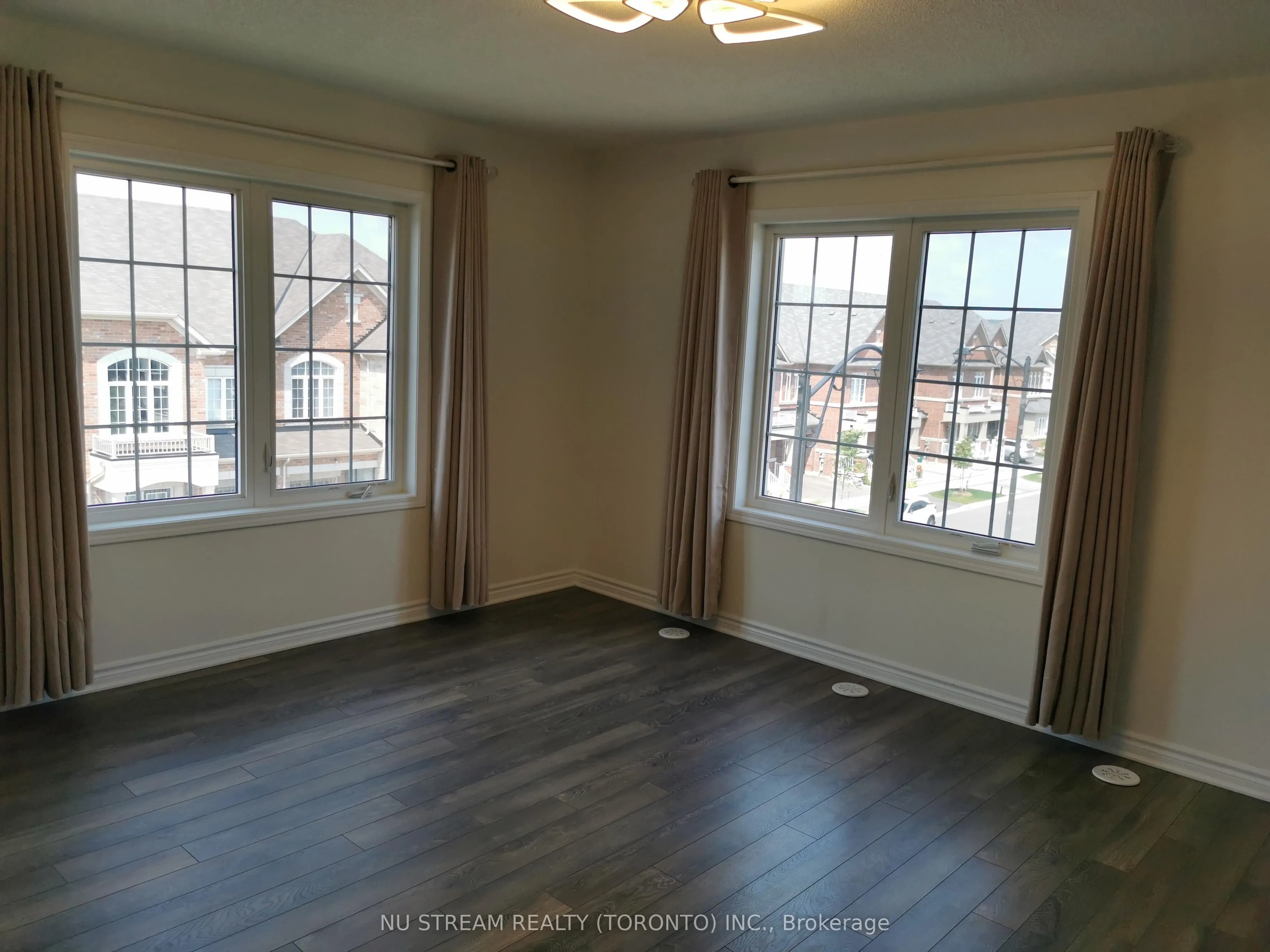 93 Casely Avenue
