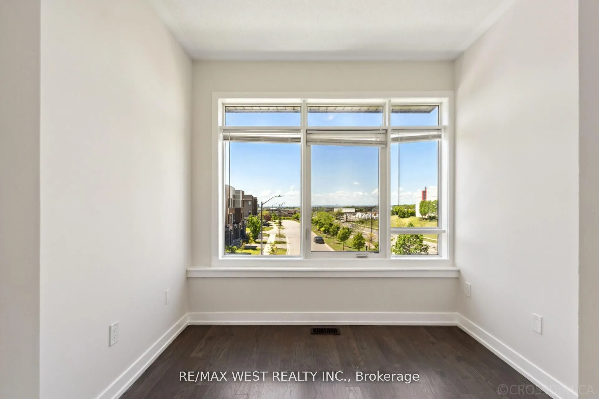 147 Salterton Circle
