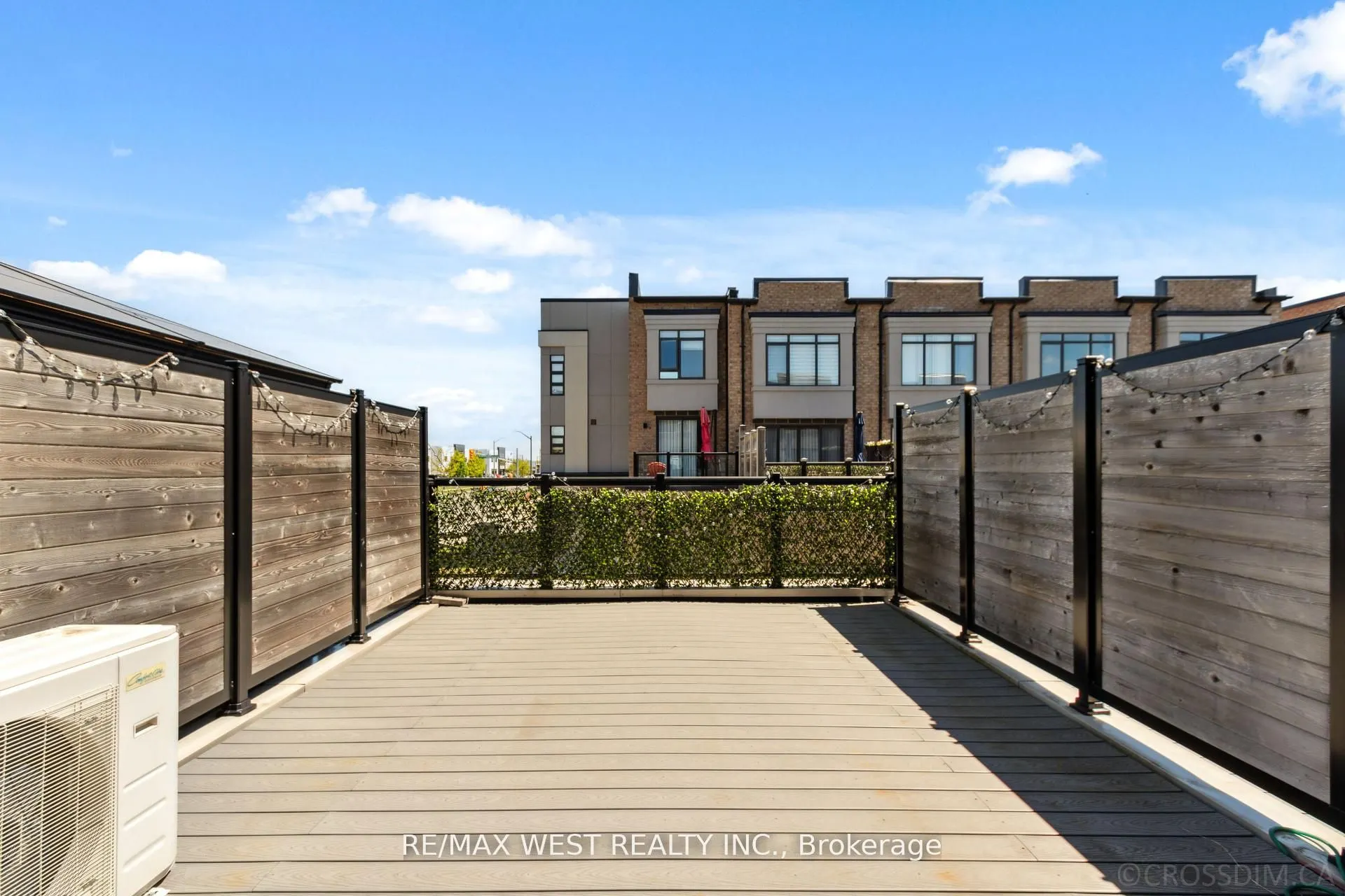 147 Salterton Circle