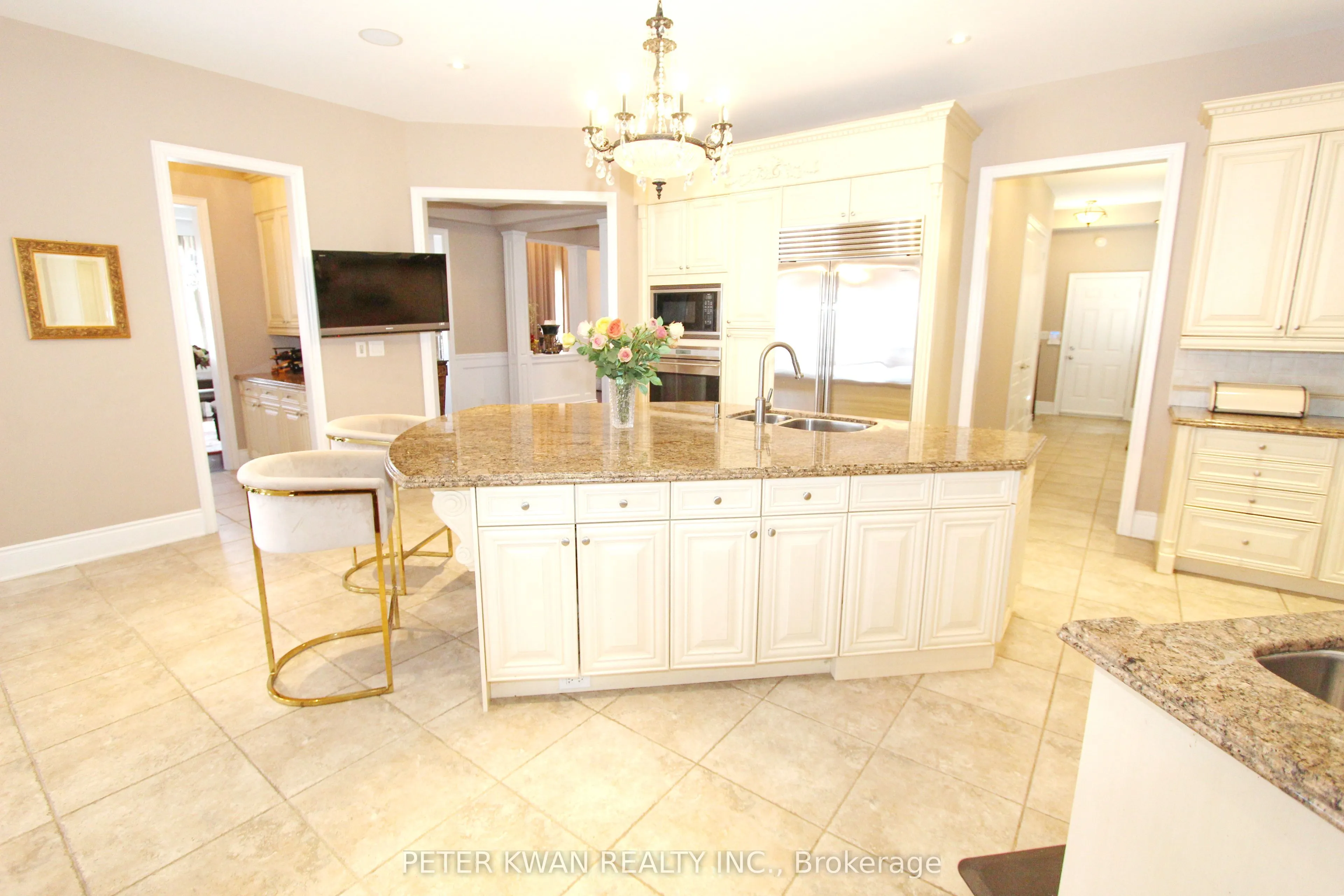 123 Carisbrooke Circle