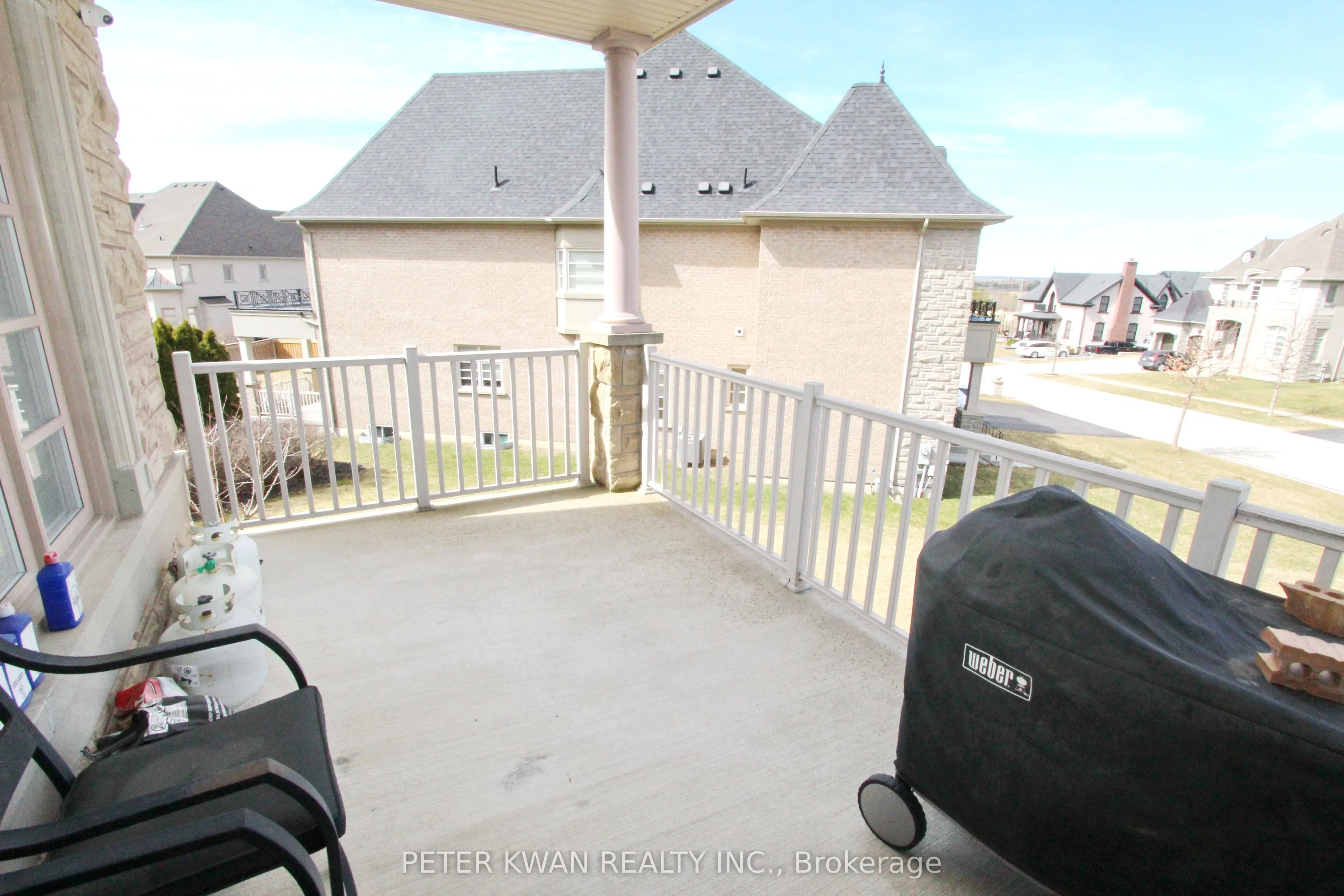 123 Carisbrooke Circle