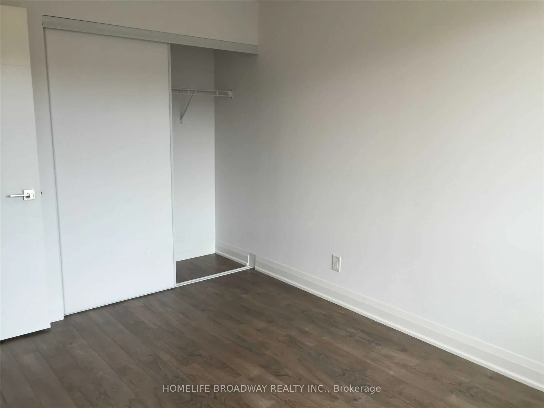18 Uptown Drive, #801