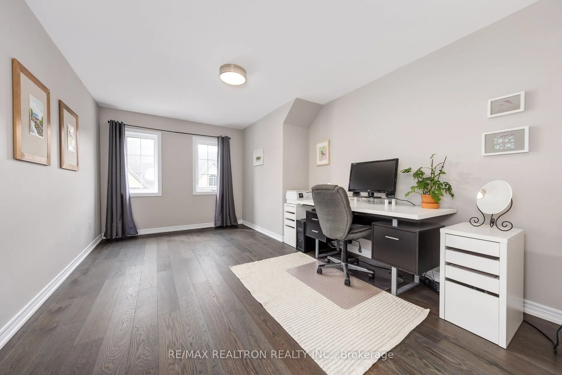 11 Howard Williams Court
