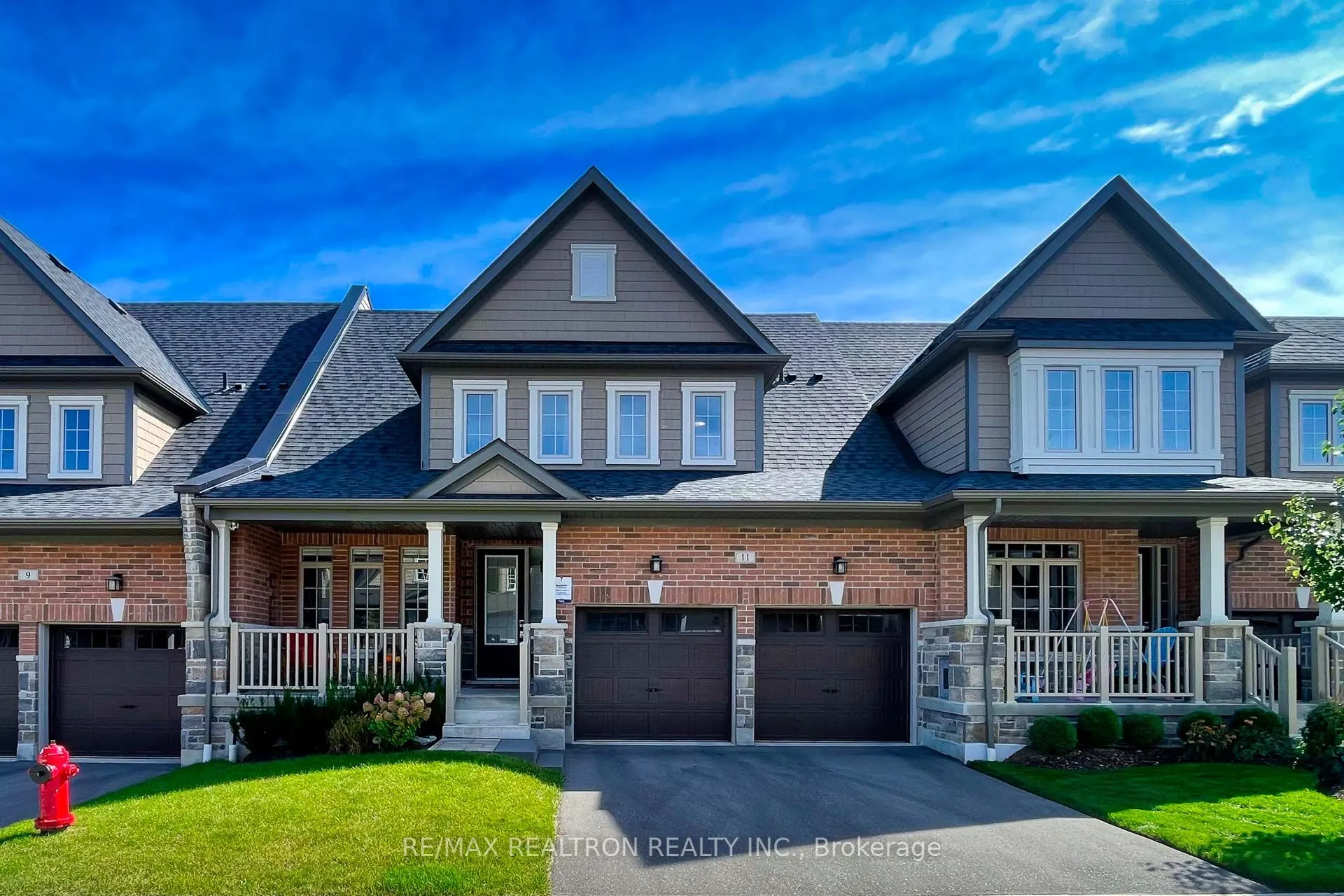 11 Howard Williams Court