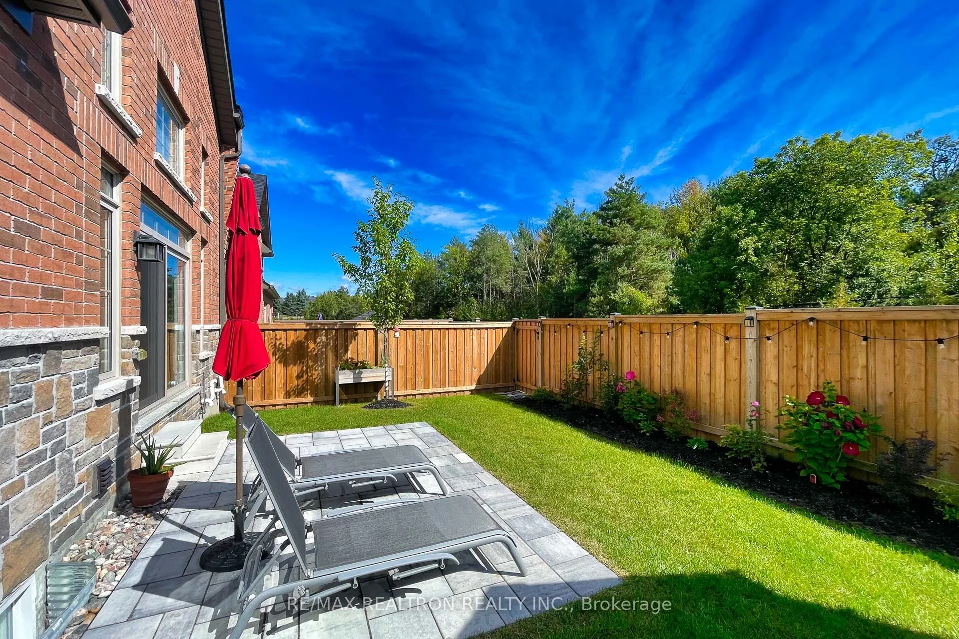 11 Howard Williams Court