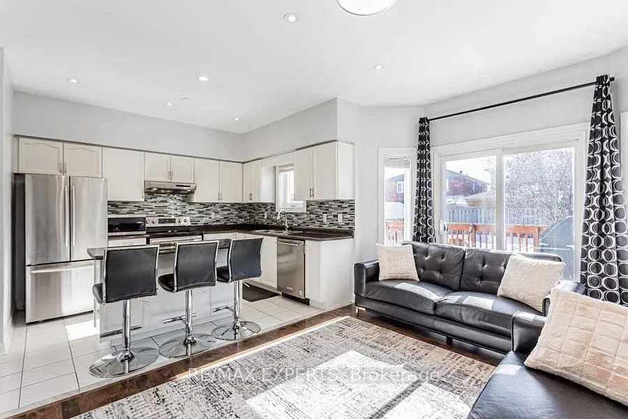 4 Depeuter Crescent