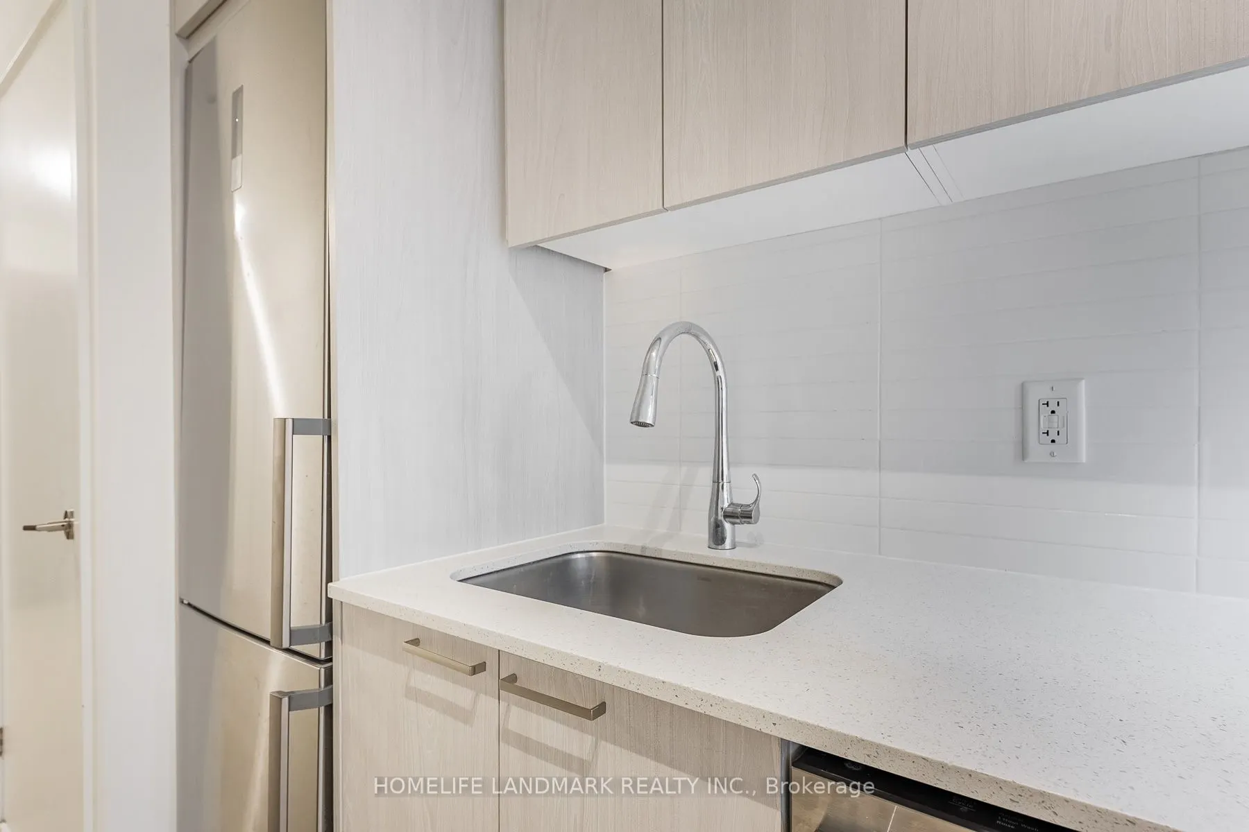 185 Deerfield Road, #223
