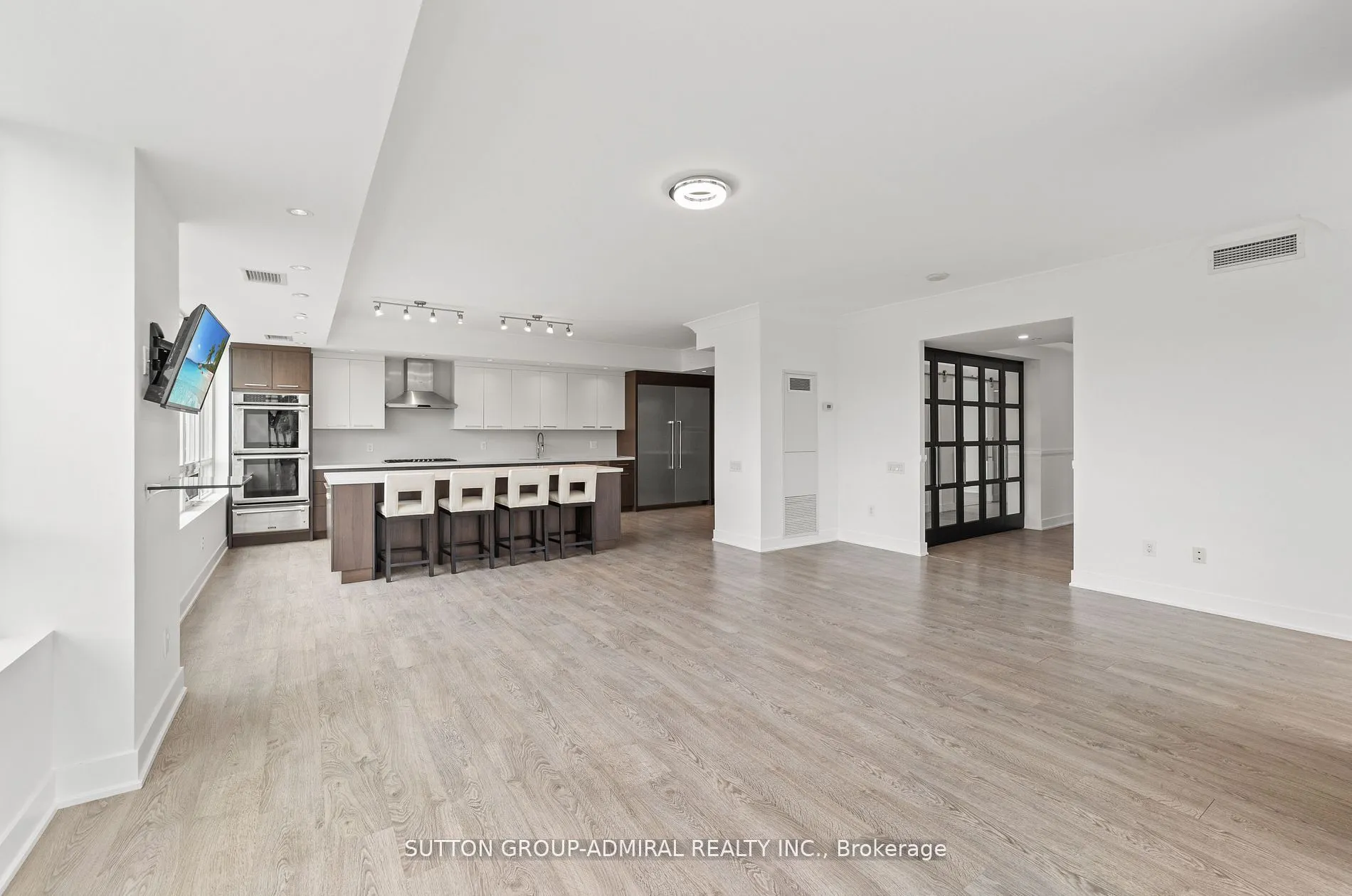 7608 Yonge Street, #514