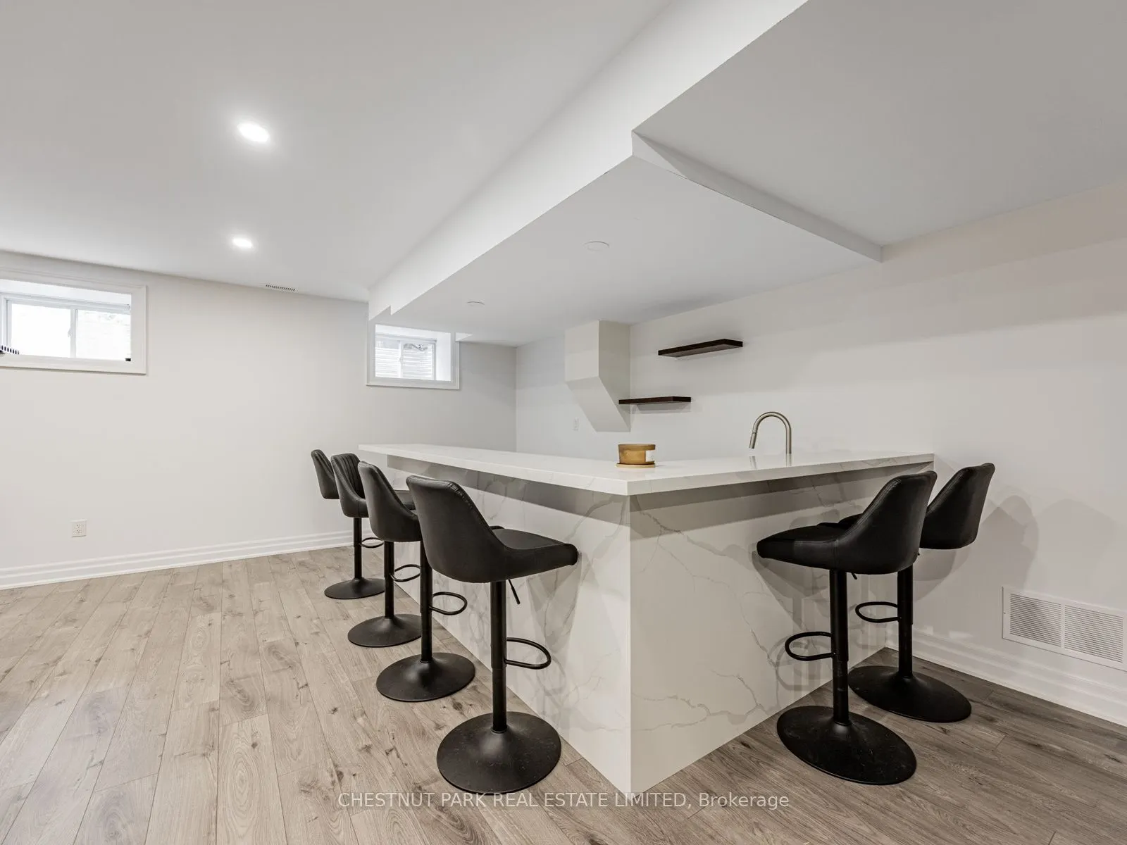 1185 Shoreview Drive