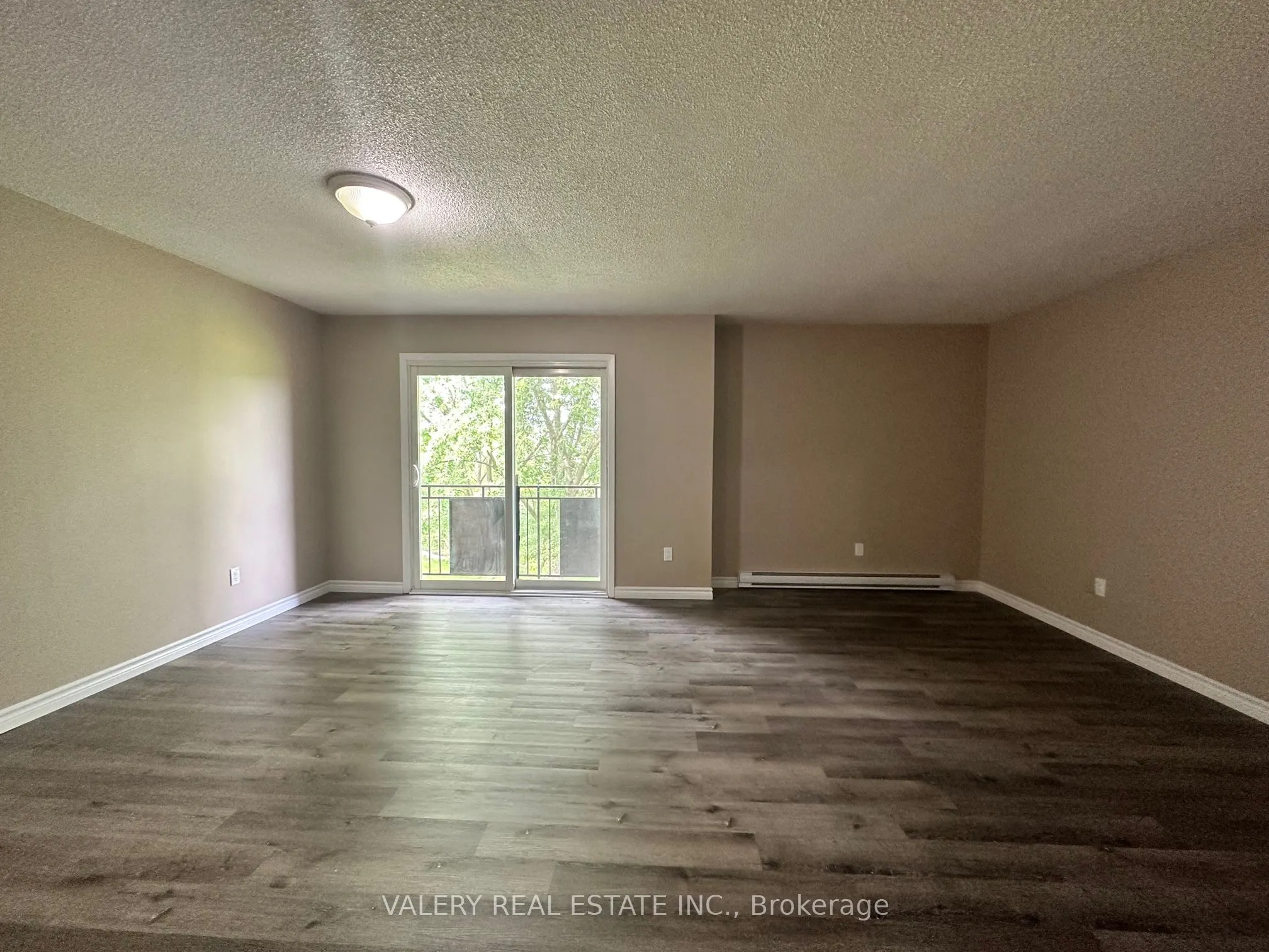 1 Lowndes Avenue, #12