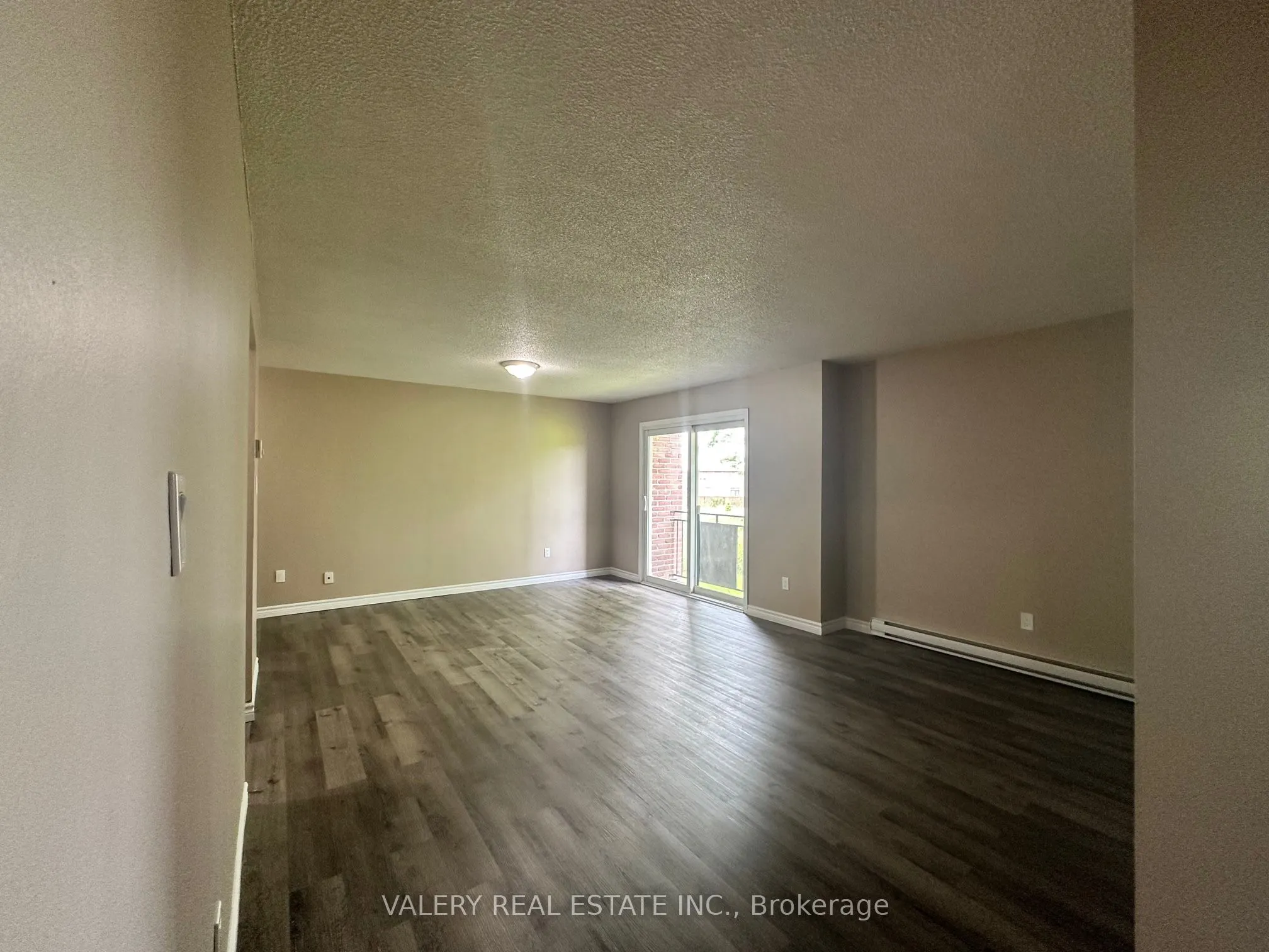 1 Lowndes Avenue, #12