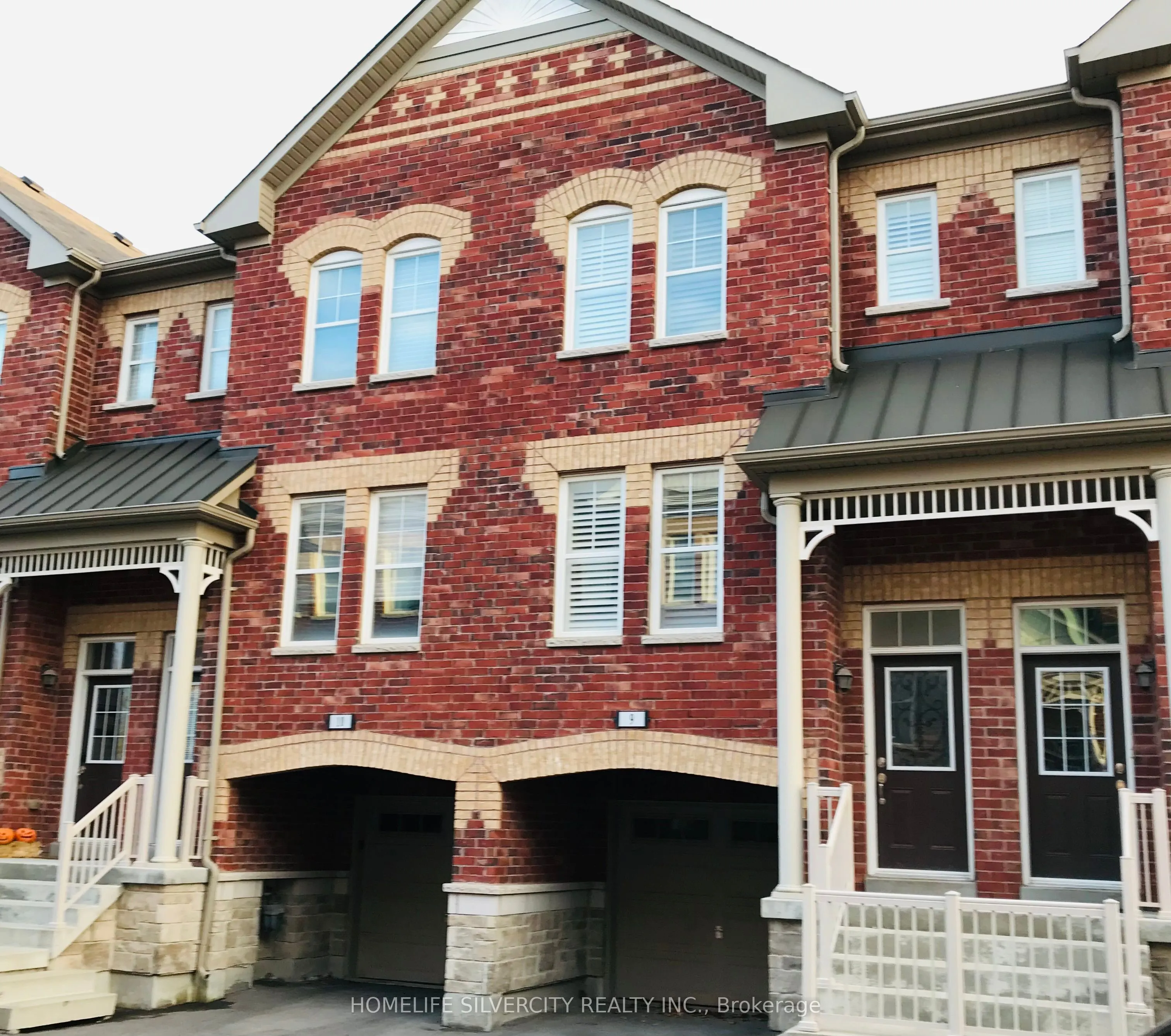 10 Porter Avenue W, #9