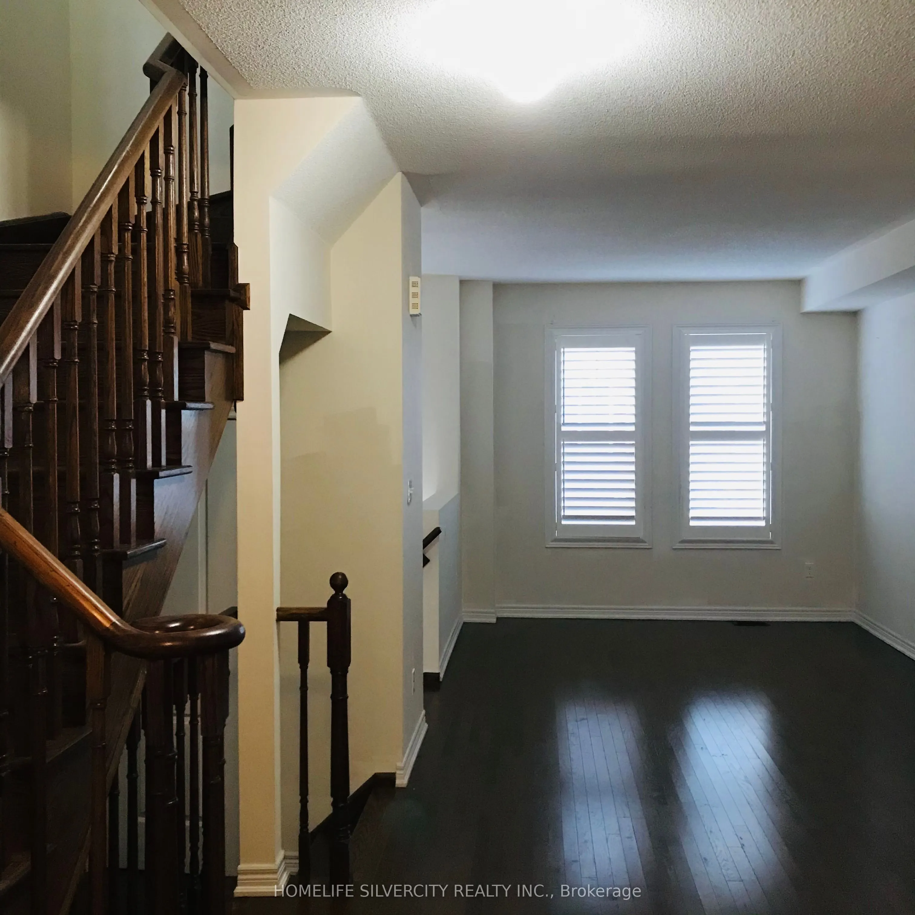 10 Porter Avenue W, #9