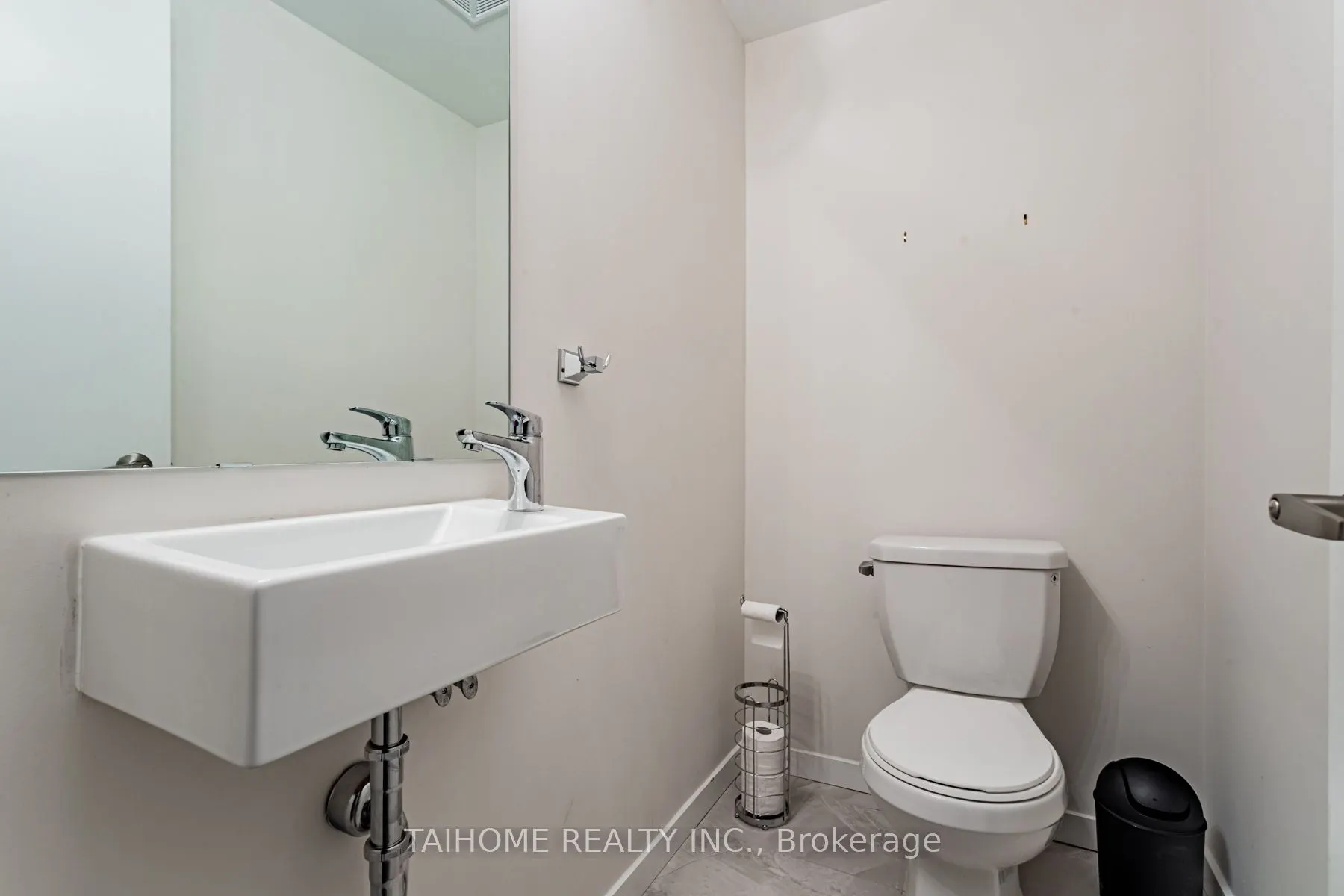 400 Alex Gardner Circle, #74