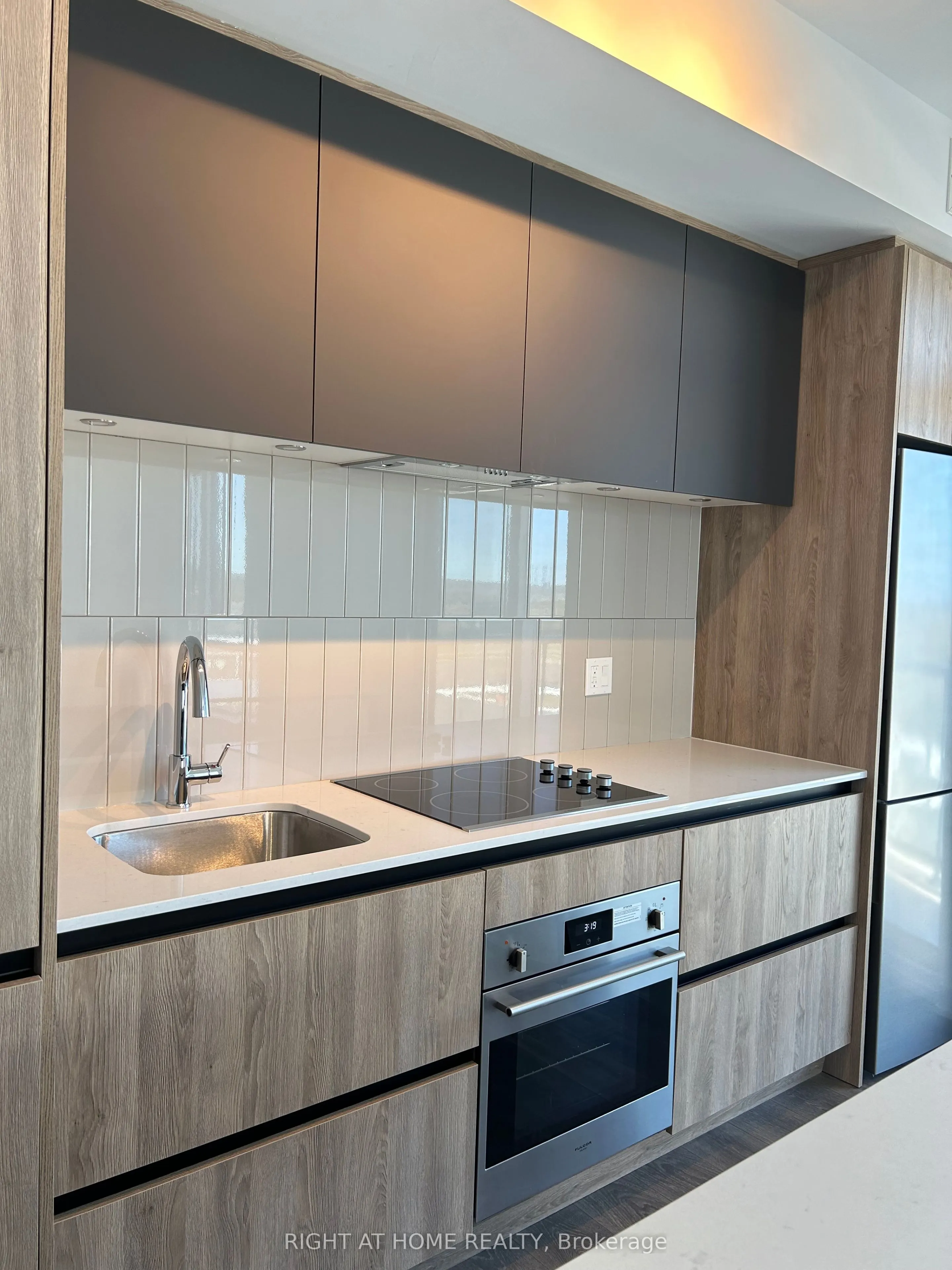 7950 Bathurst Street, #1023