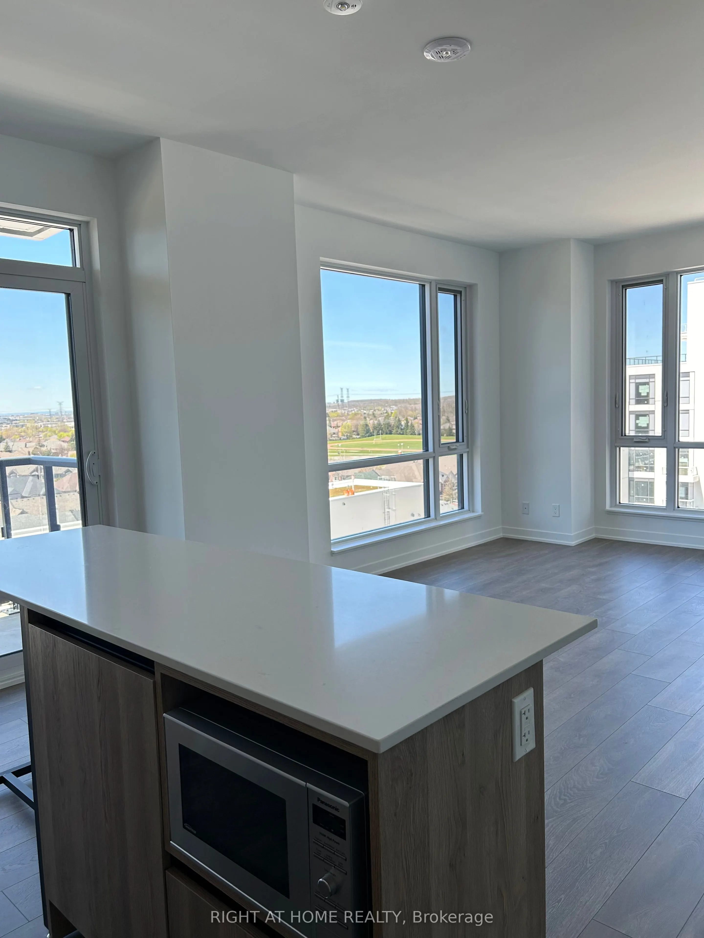 7950 Bathurst Street, #1023