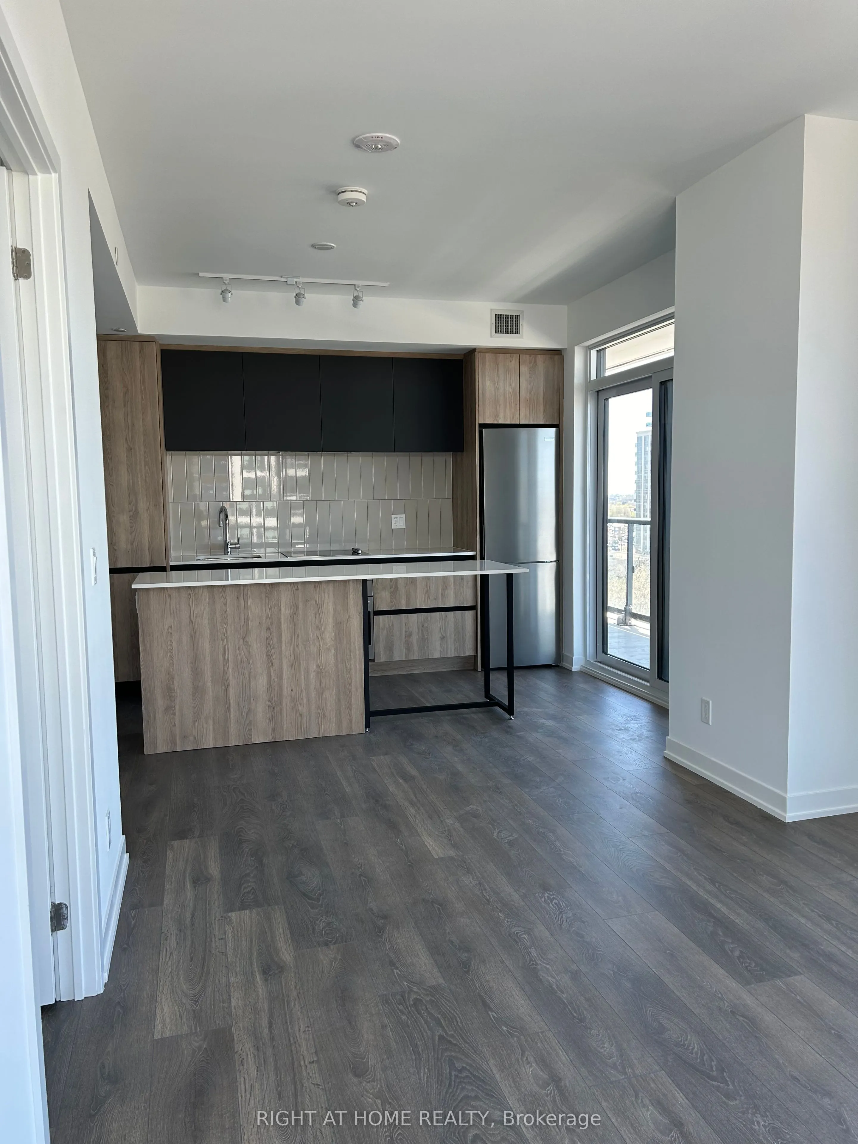 7950 Bathurst Street, #1023