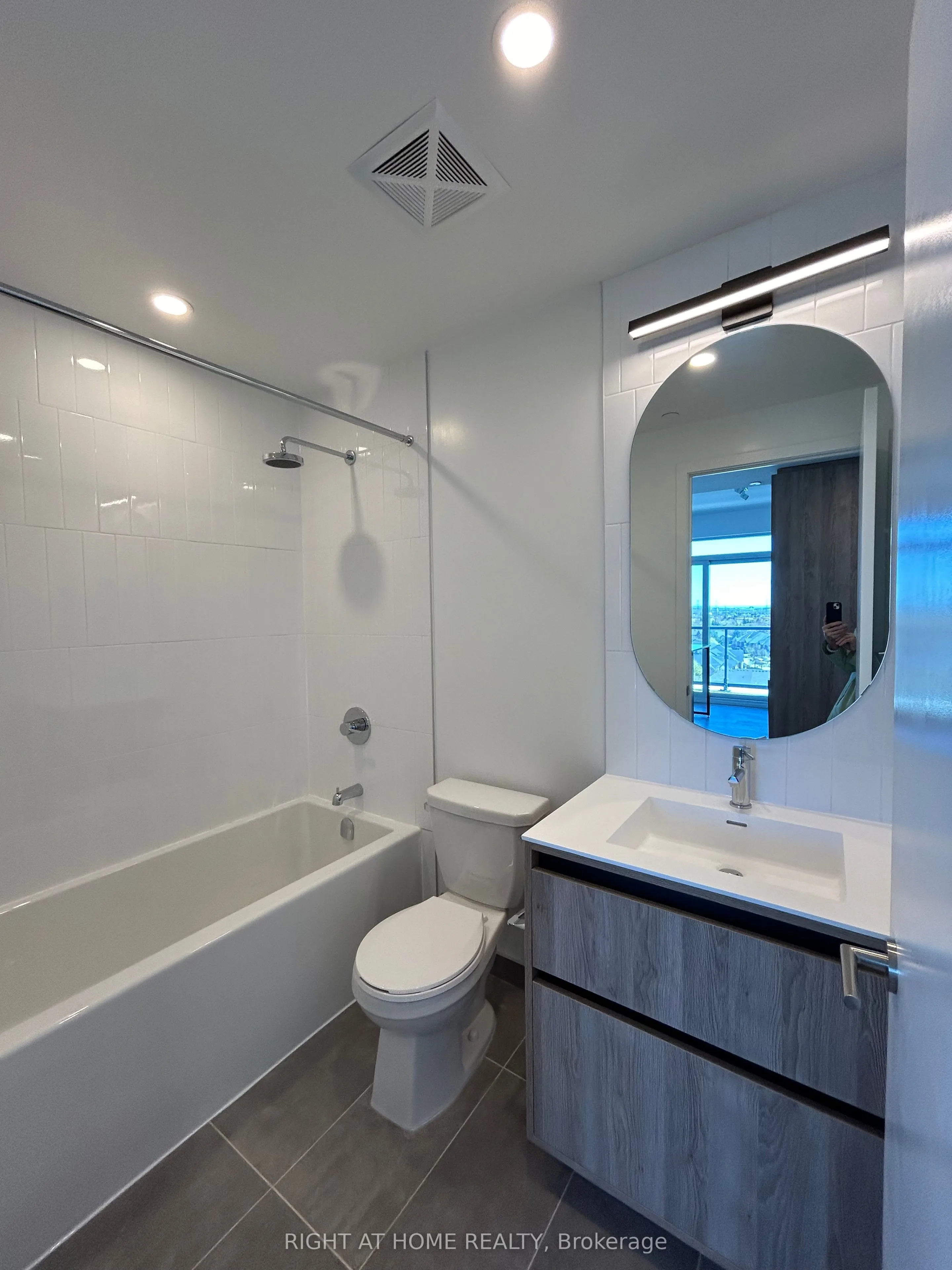 7950 Bathurst Street, #1023
