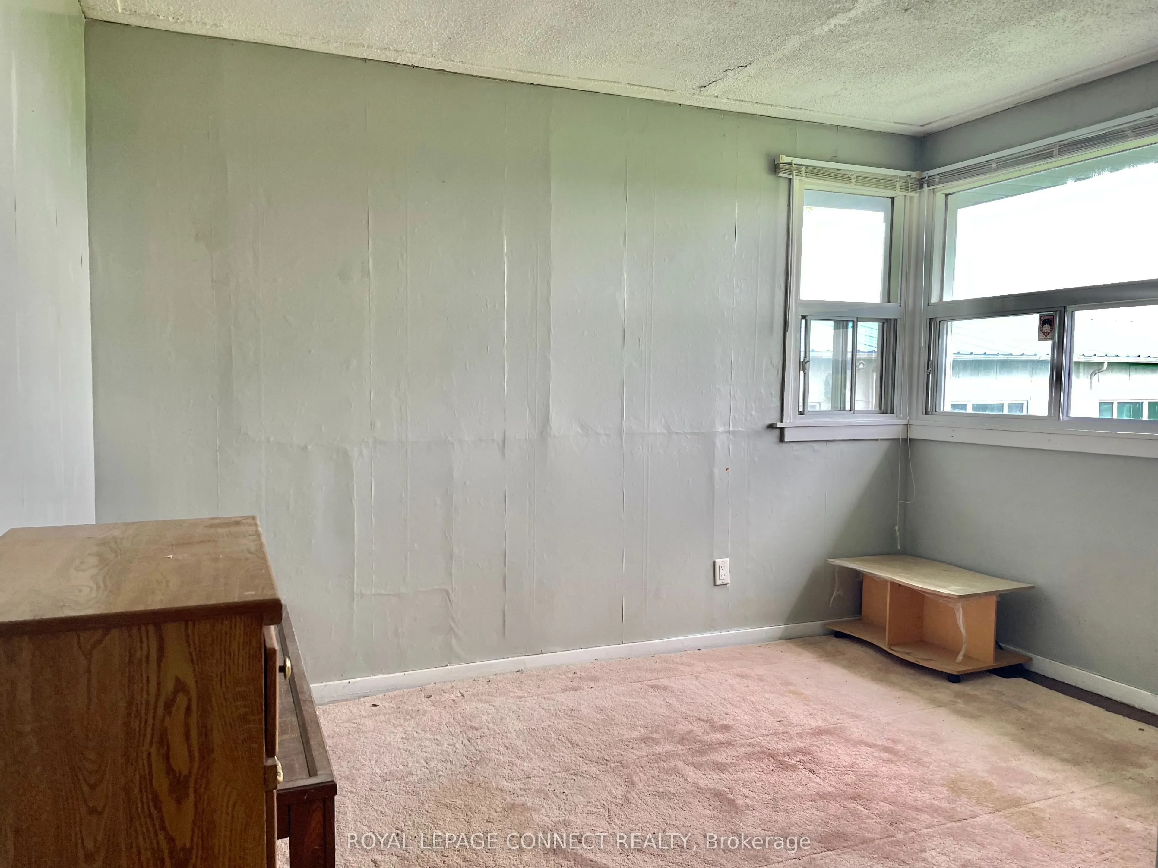 19470 Dufferin Street, #3