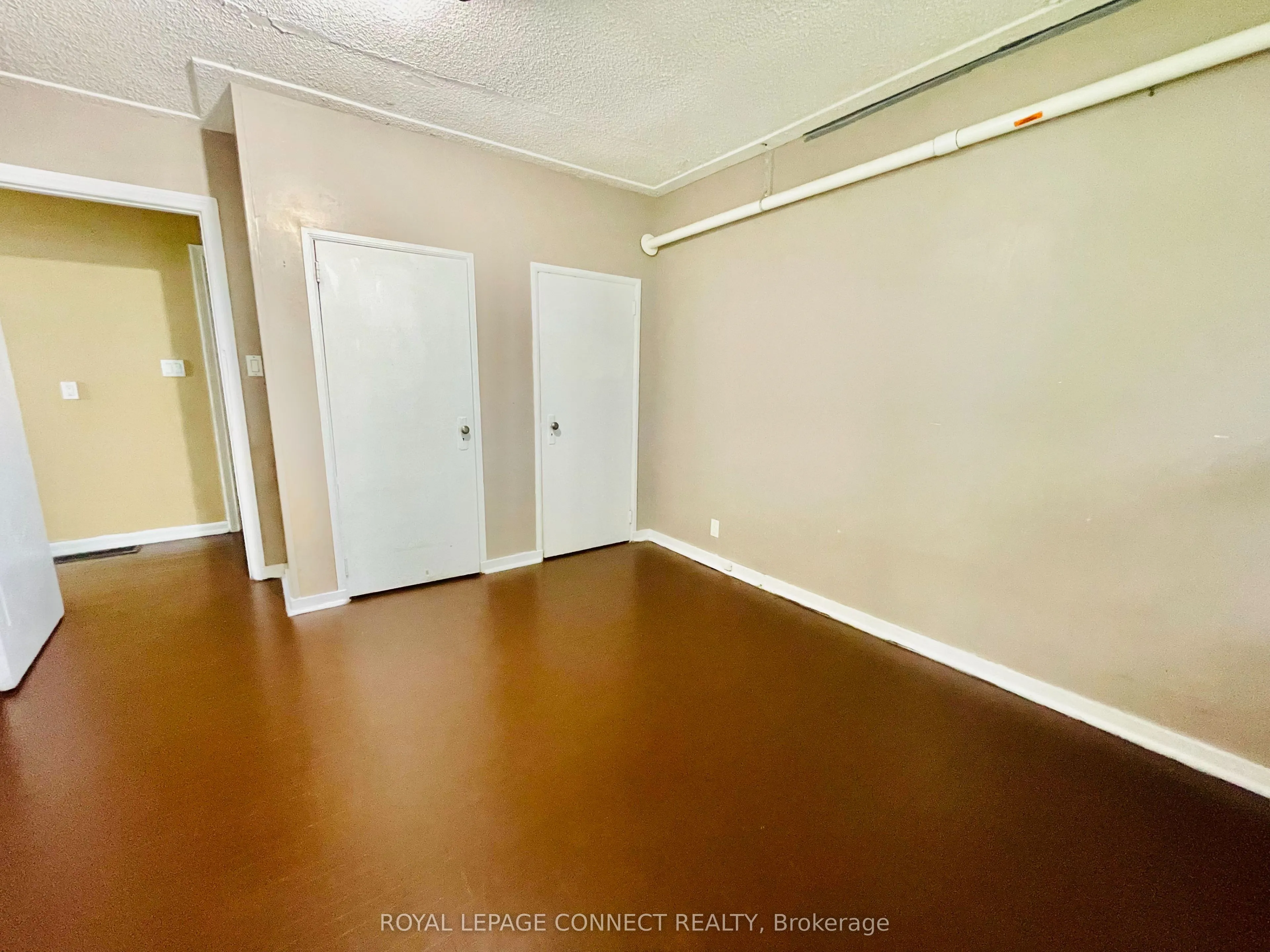 19470 Dufferin Street, #3