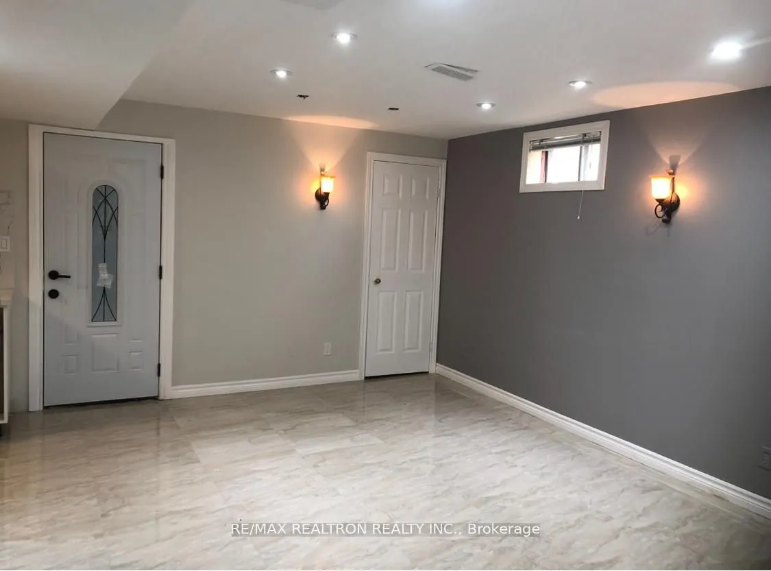 366 Waratah Avenue, #BSMT