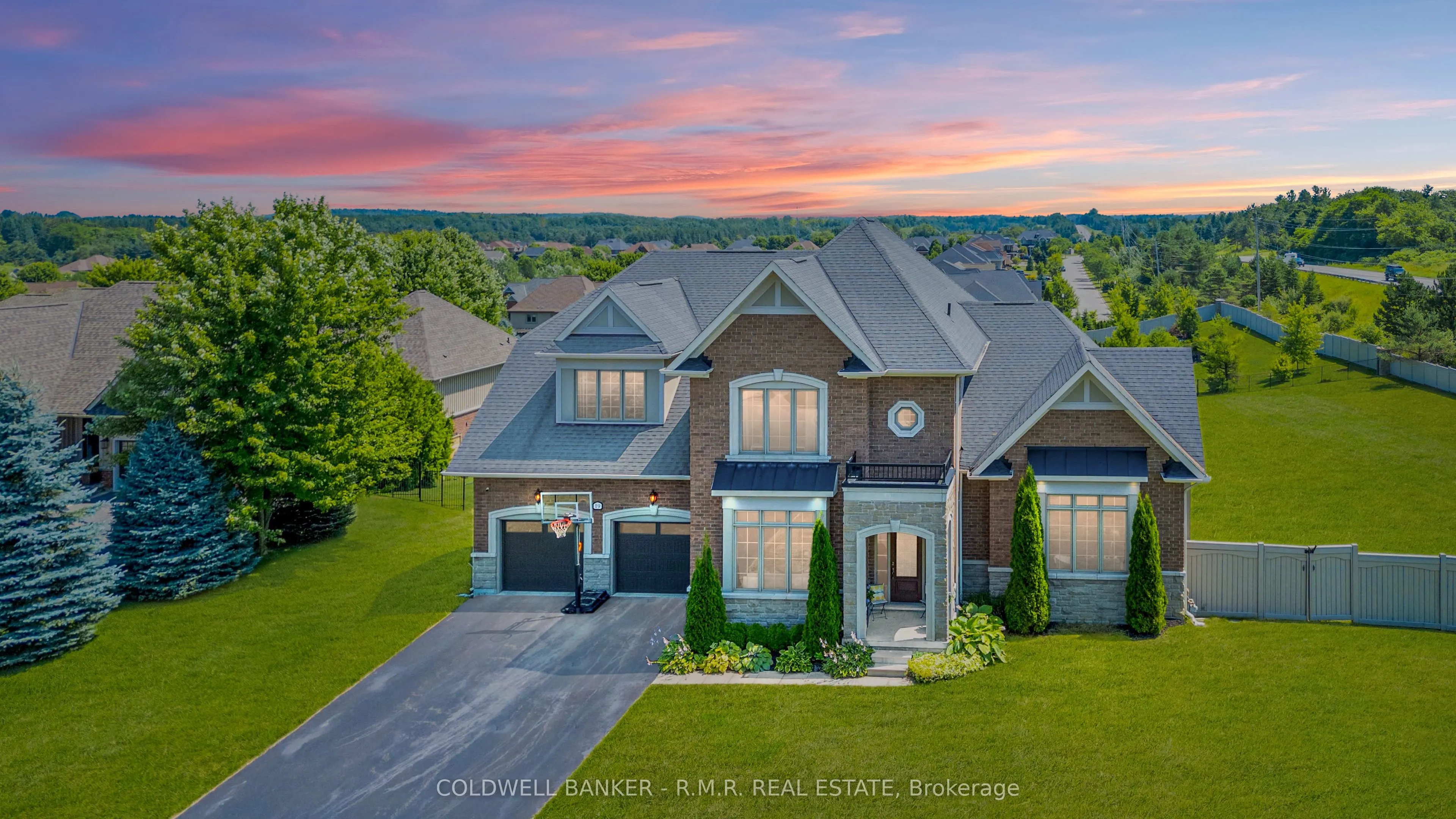 19 Forestgreen Drive