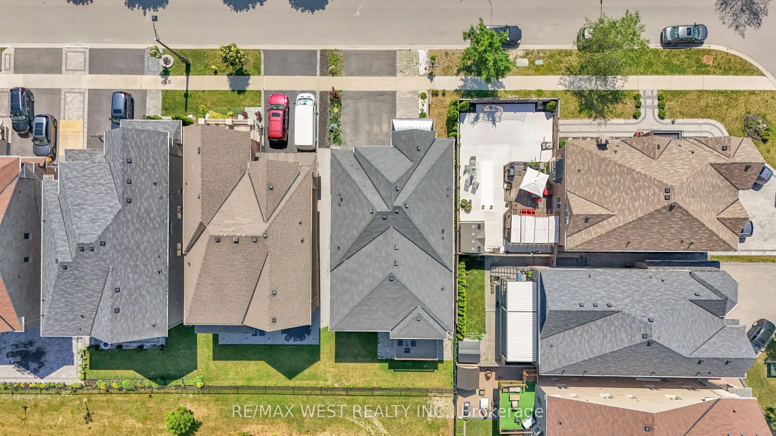 41 Pelee Avenue
