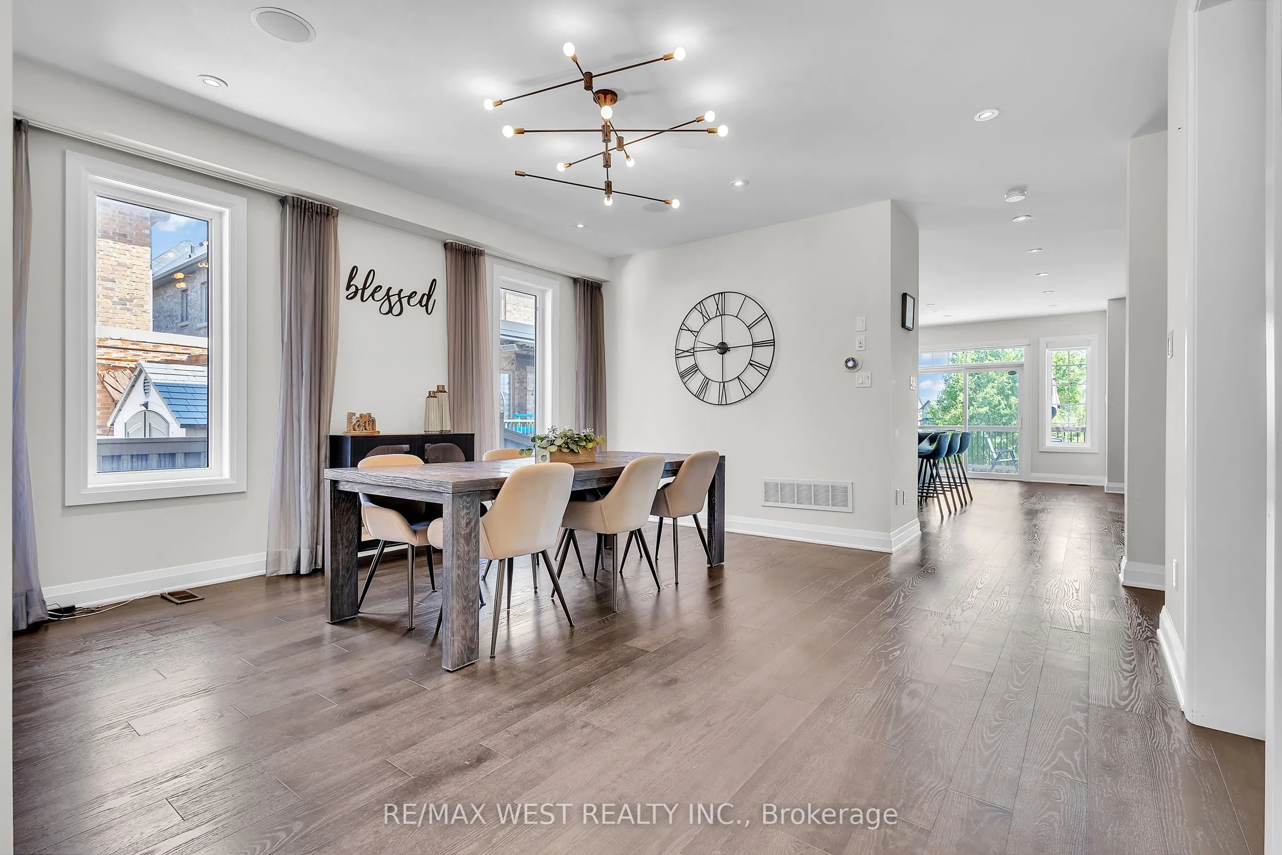 41 Pelee Avenue