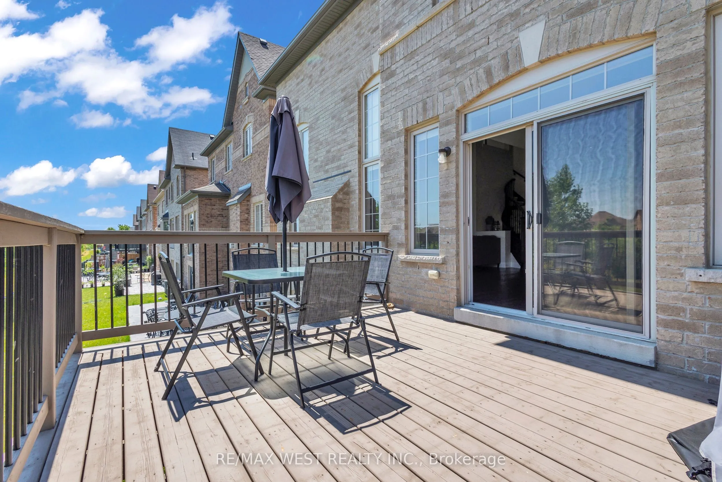 41 Pelee Avenue
