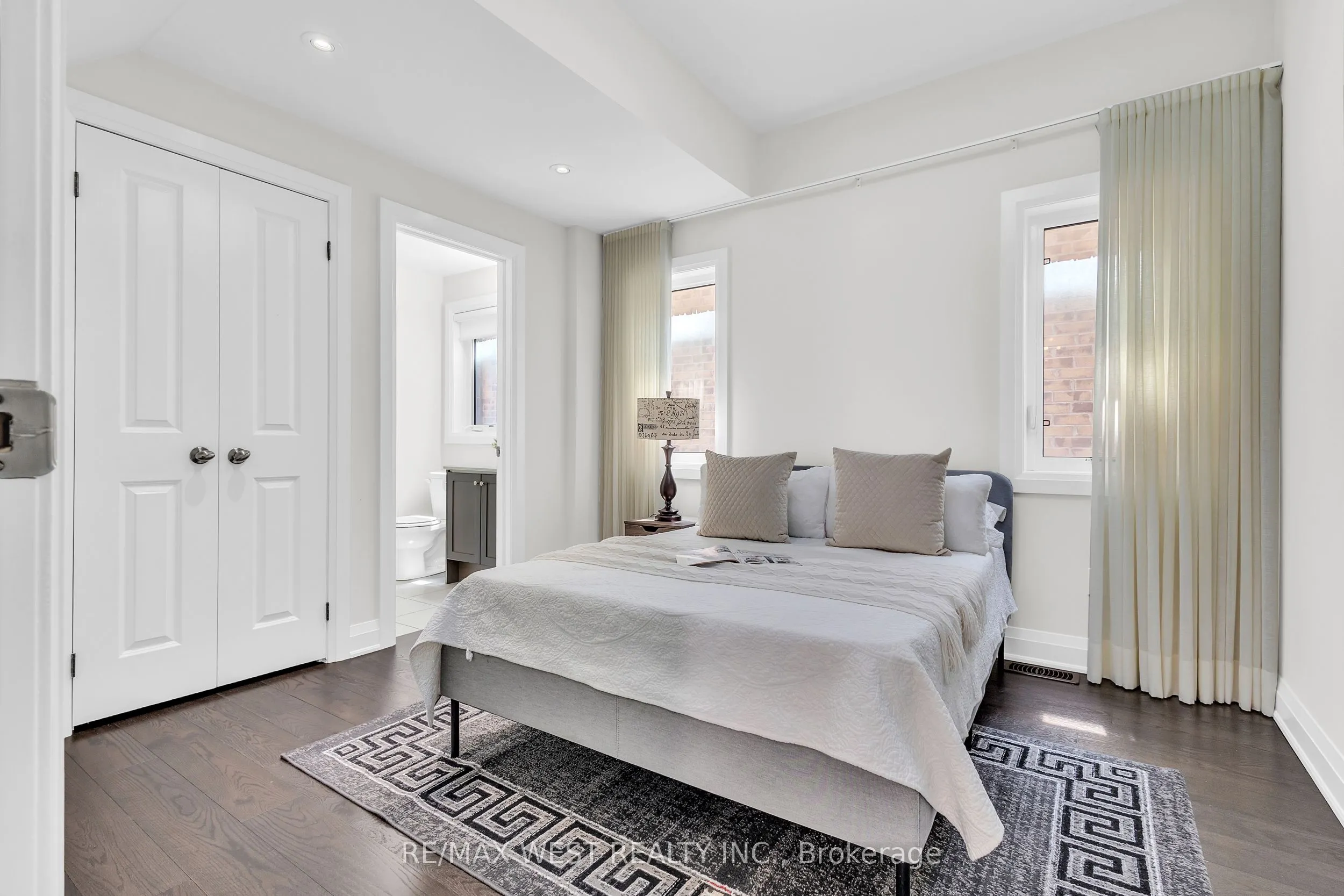 41 Pelee Avenue