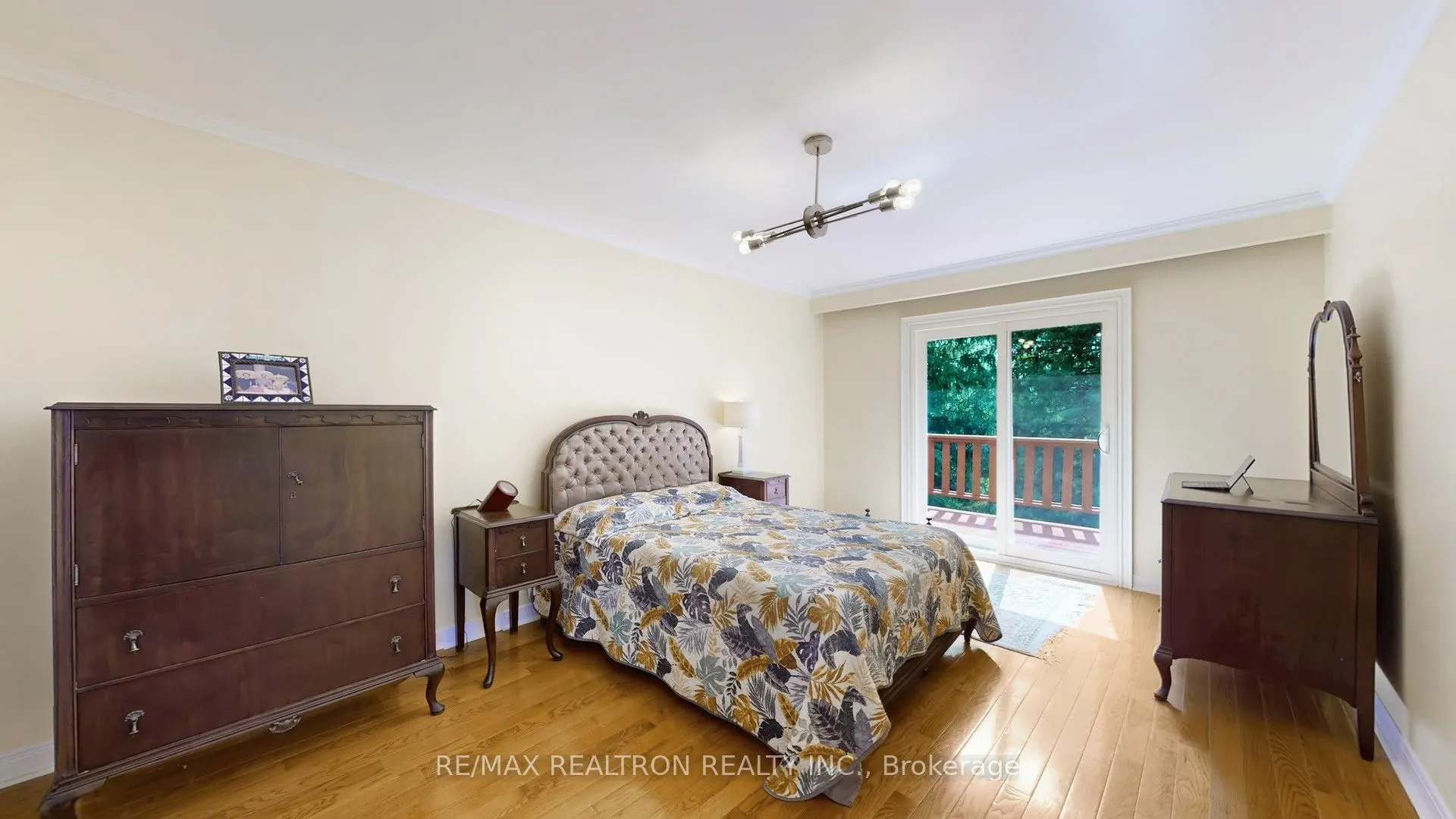 2521 Mt Albert Road