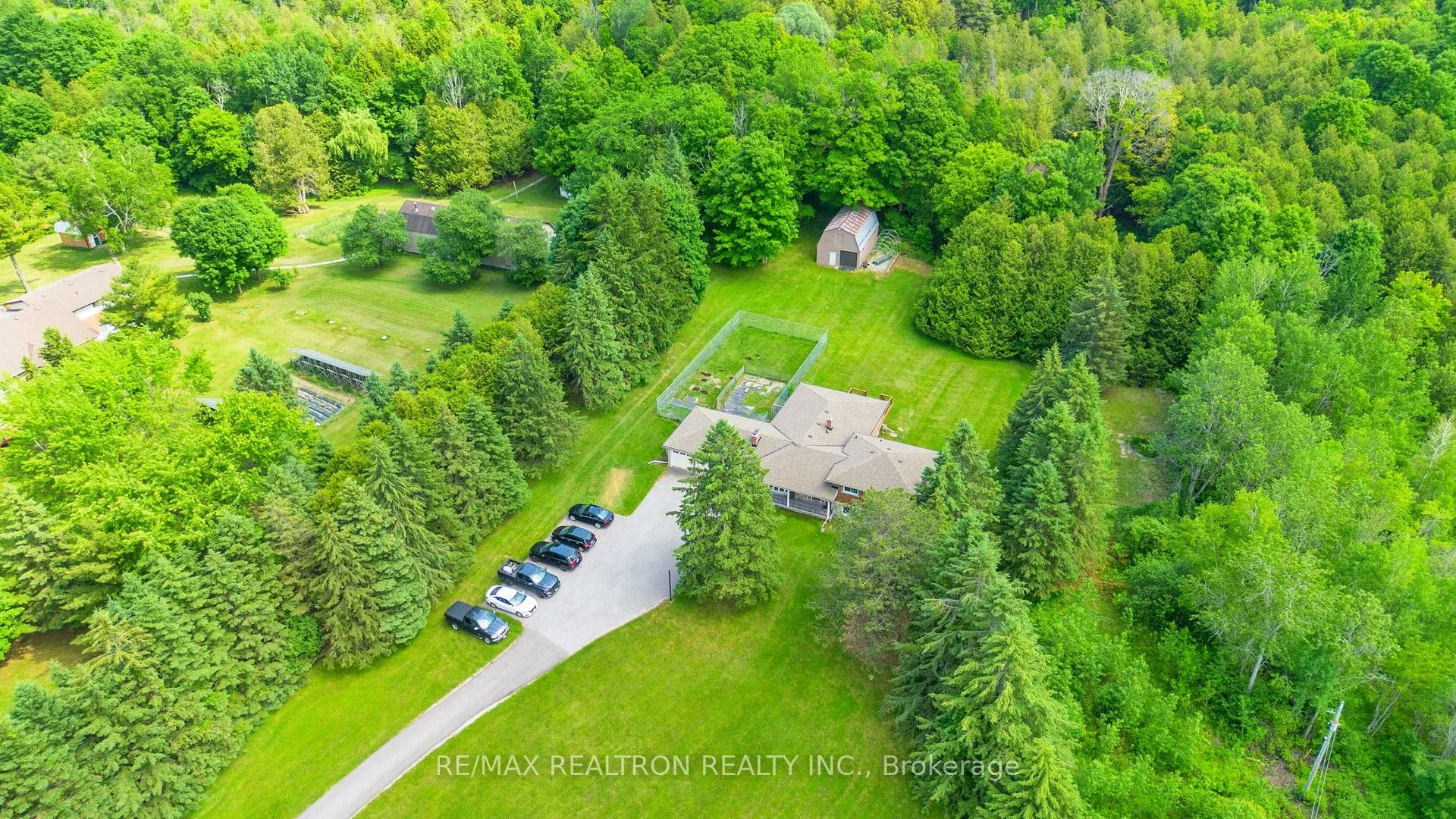 2521 Mt Albert Road