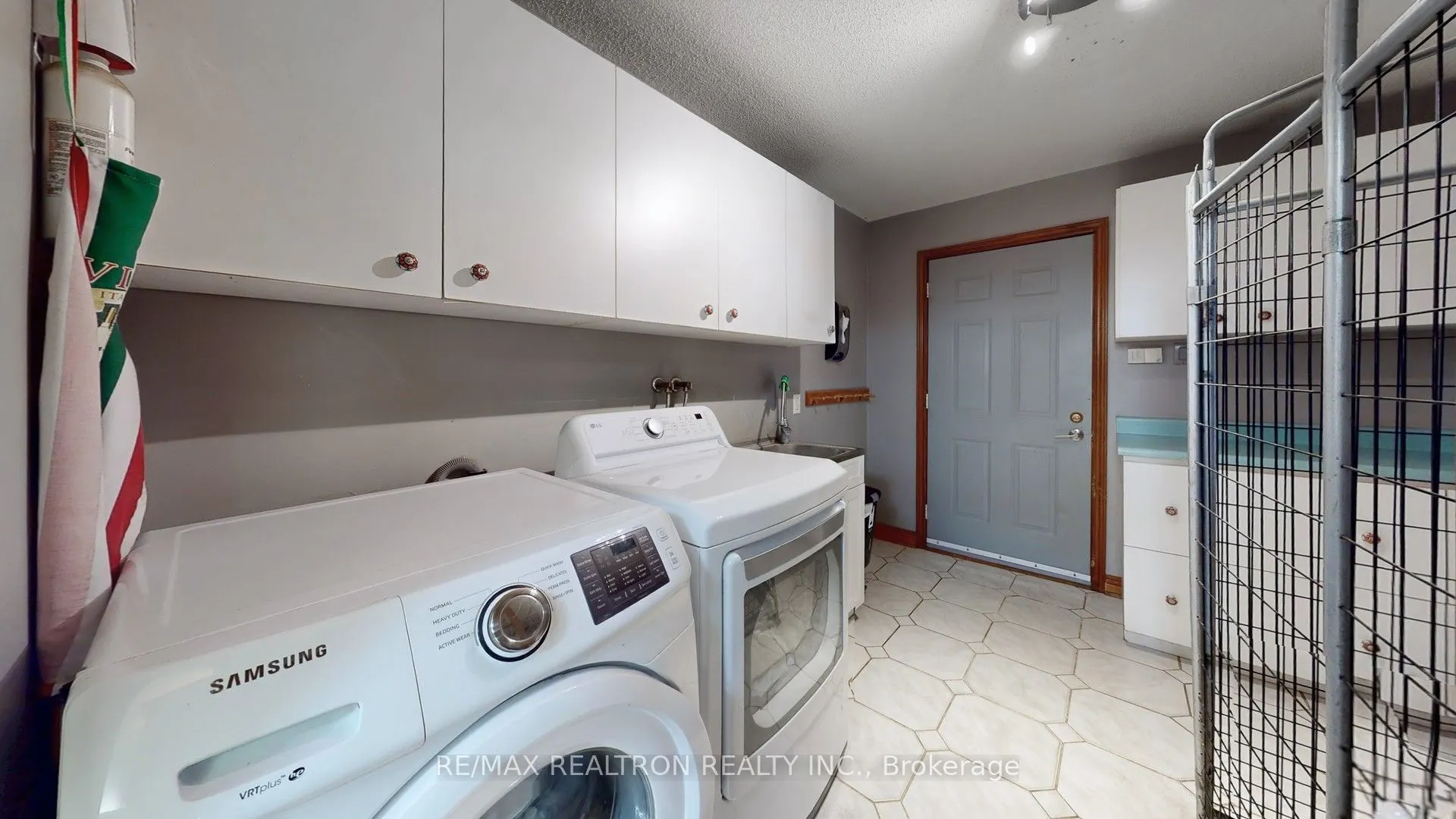 2521 Mt Albert Road