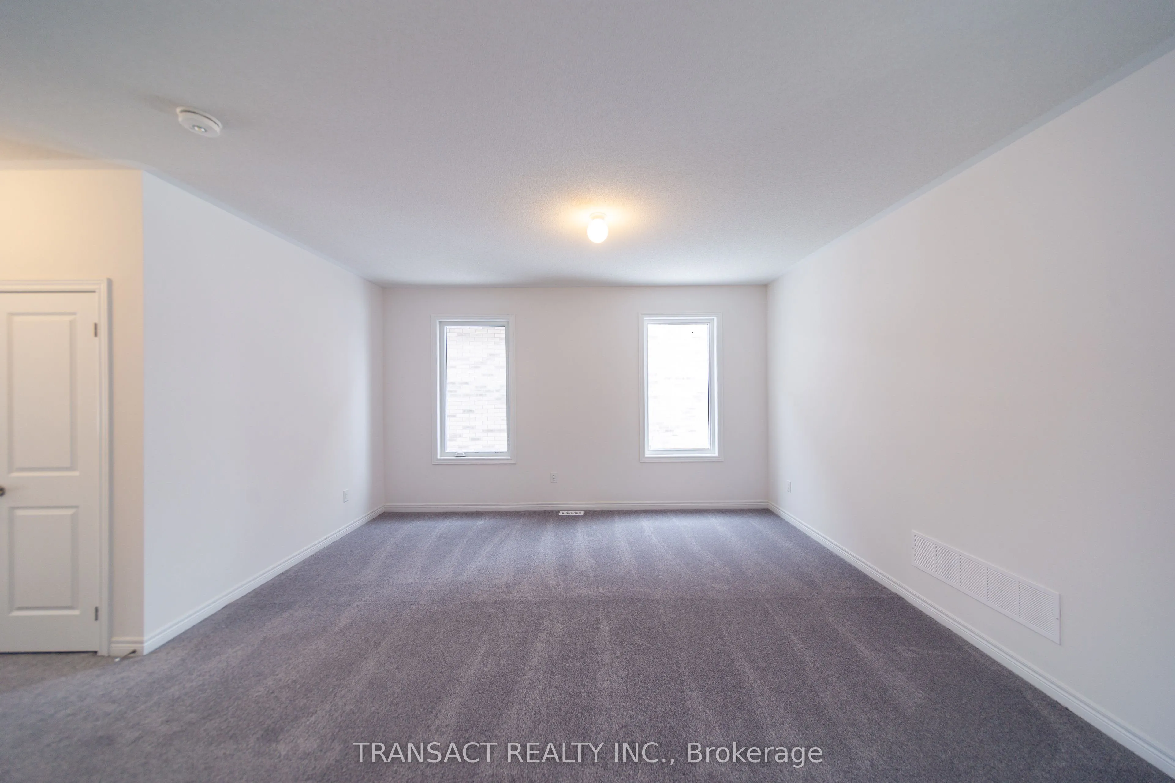 15 Baycroft Boulevard