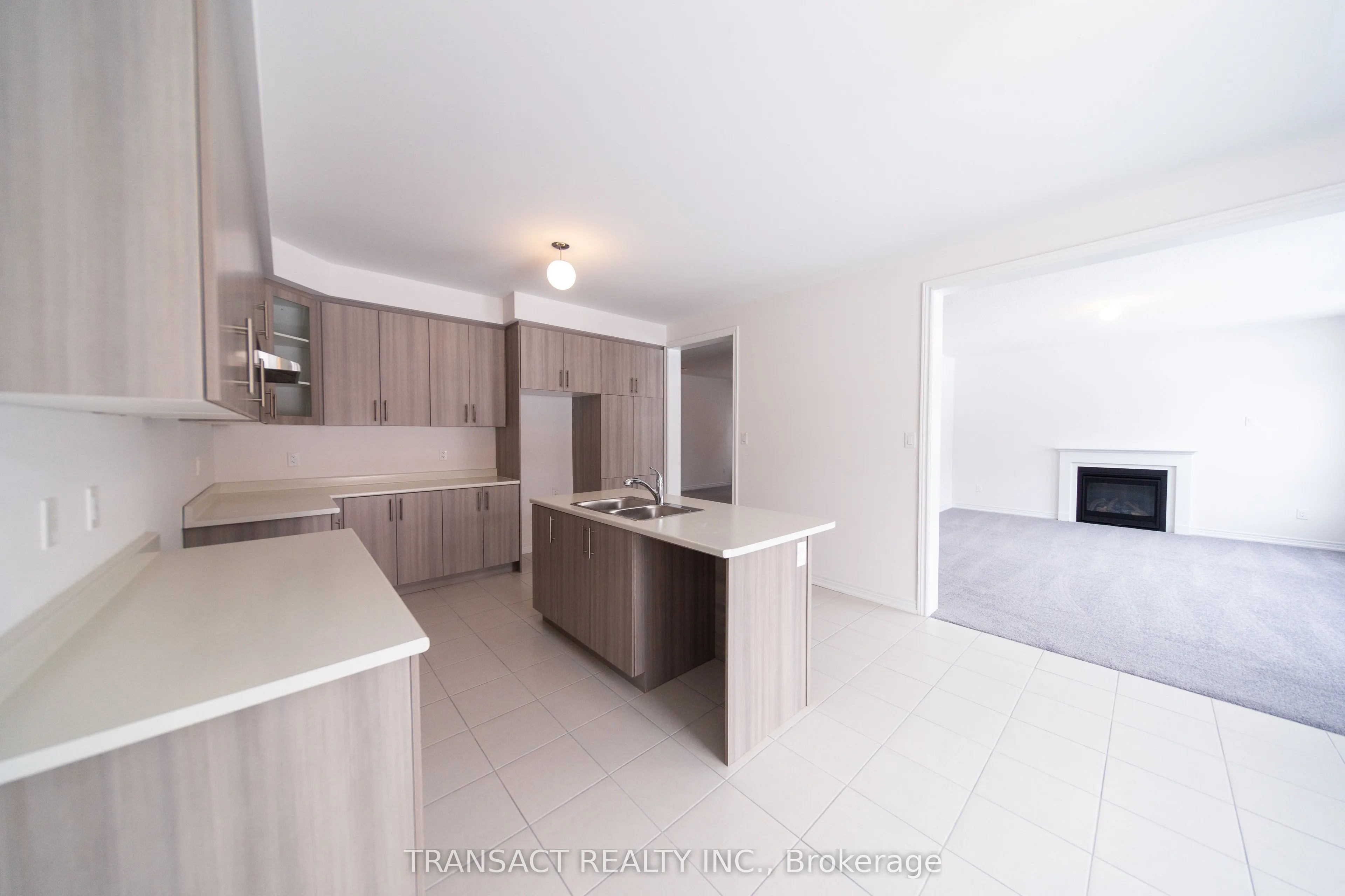 15 Baycroft Boulevard