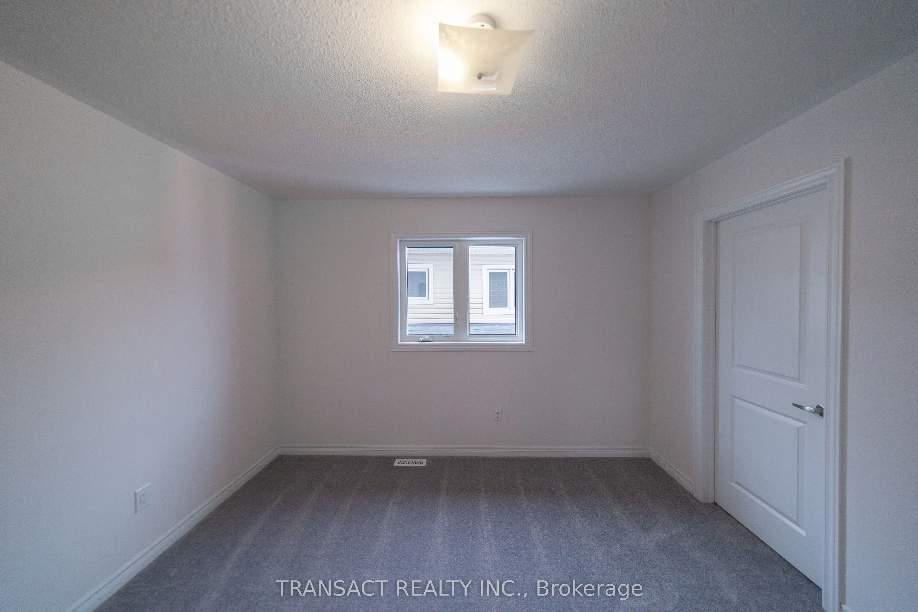 15 Baycroft Boulevard