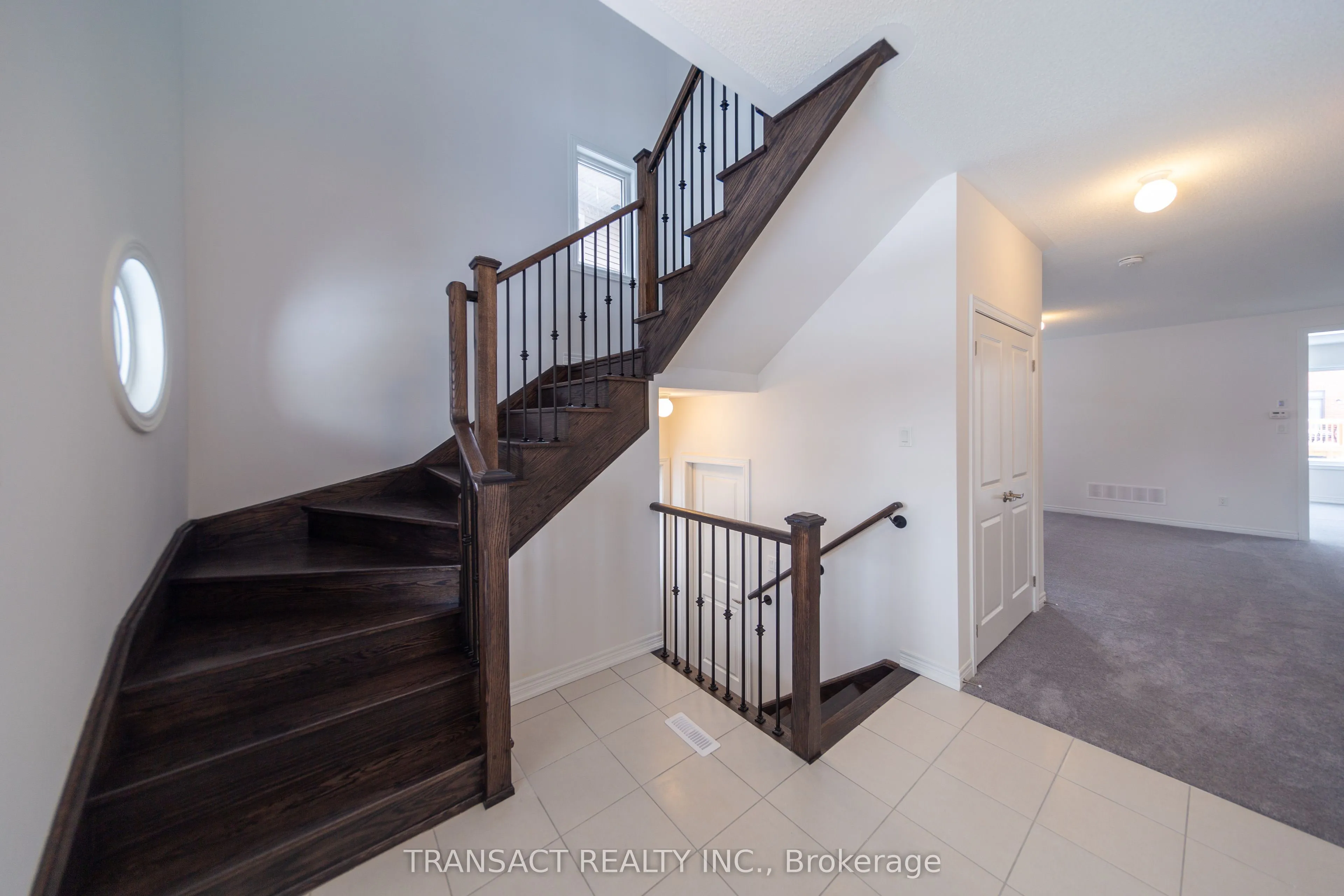 15 Baycroft Boulevard