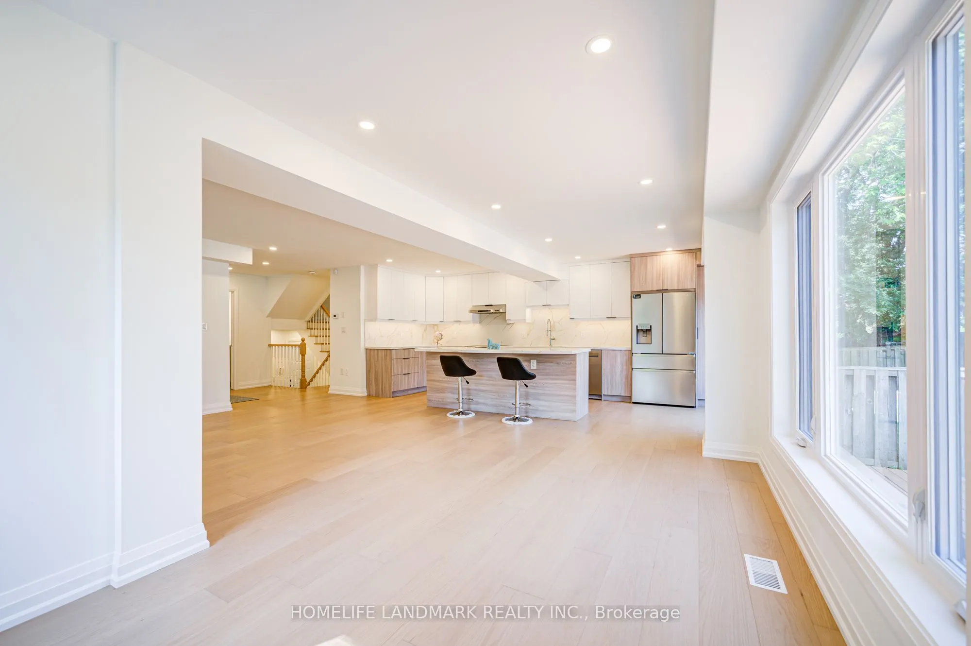 6 Eddy Green Court