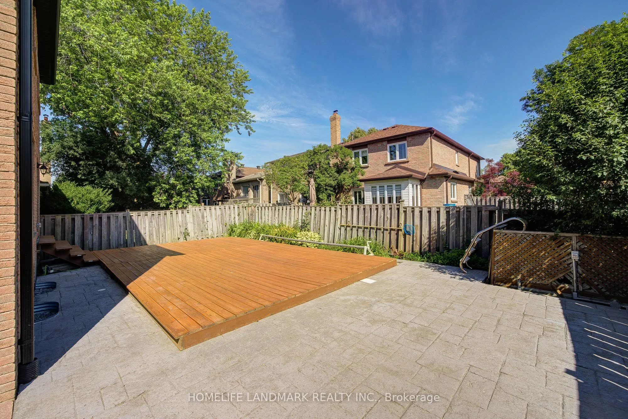 6 Eddy Green Court