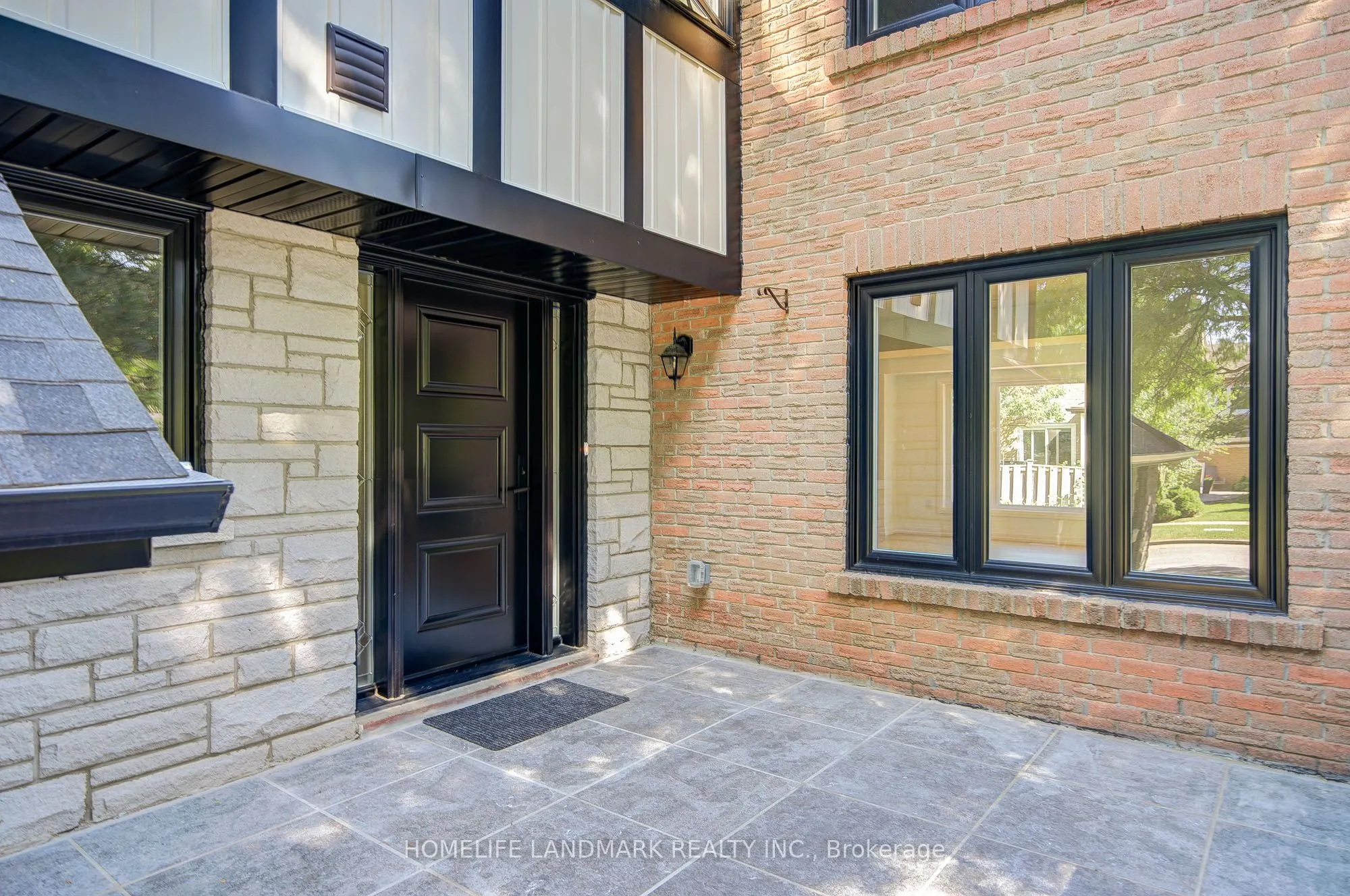 6 Eddy Green Court