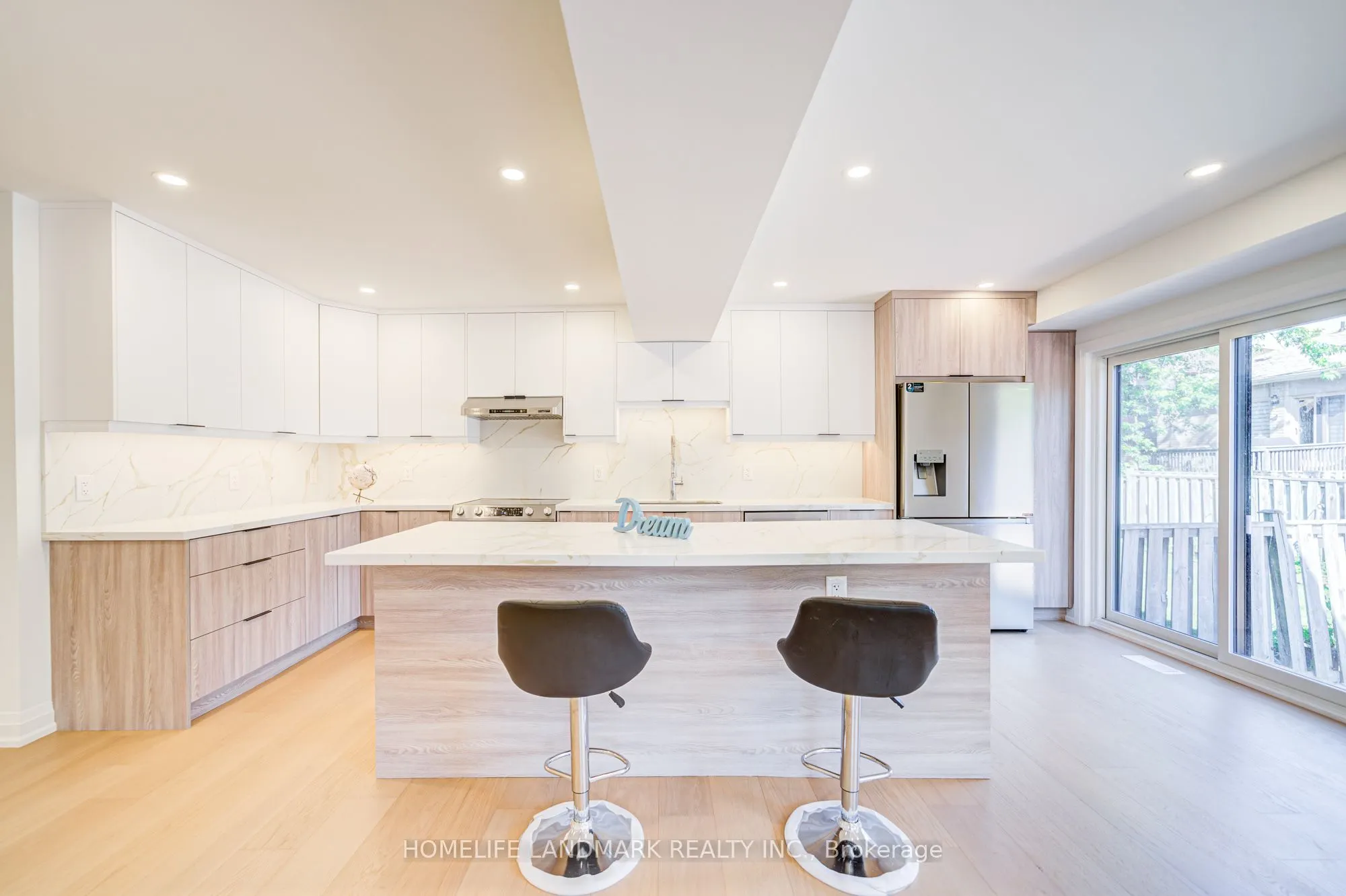 6 Eddy Green Court