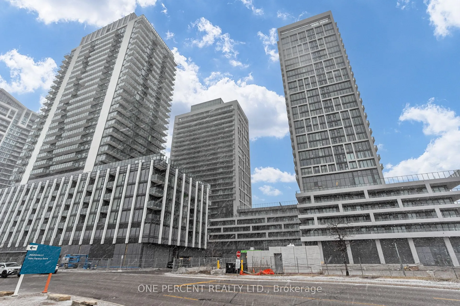 8960 Jane Street, #1910
