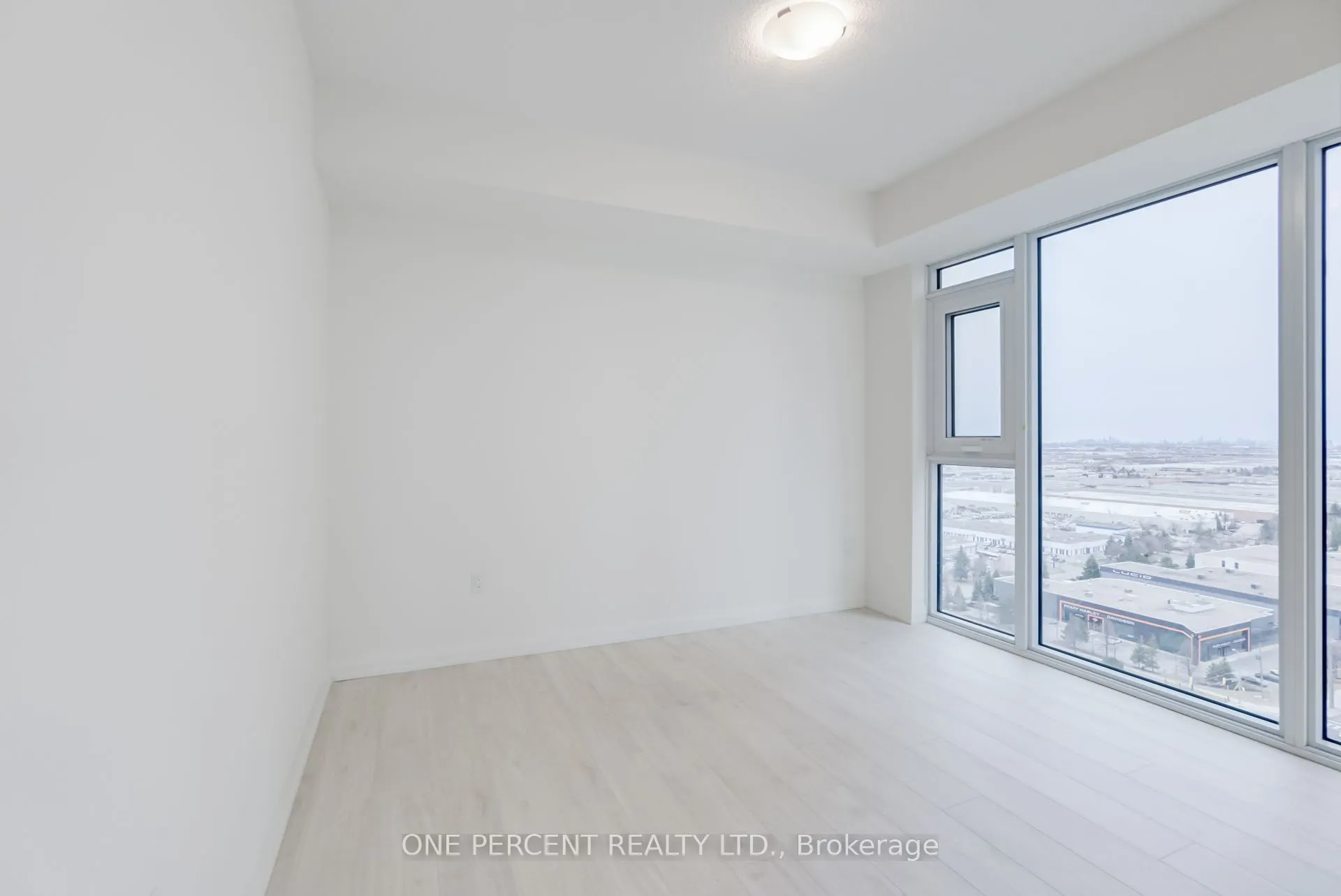 8960 Jane Street, #1910
