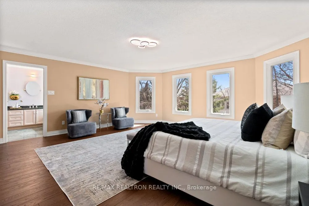 27 Ellsworth Avenue