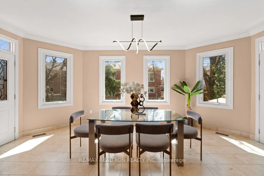 27 Ellsworth Avenue
