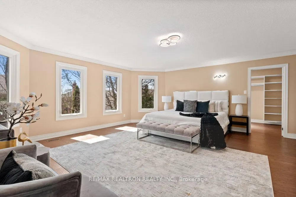 27 Ellsworth Avenue