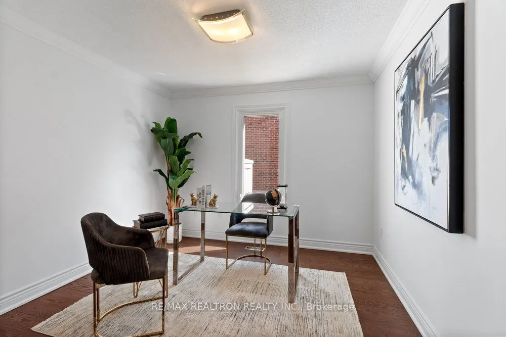 27 Ellsworth Avenue