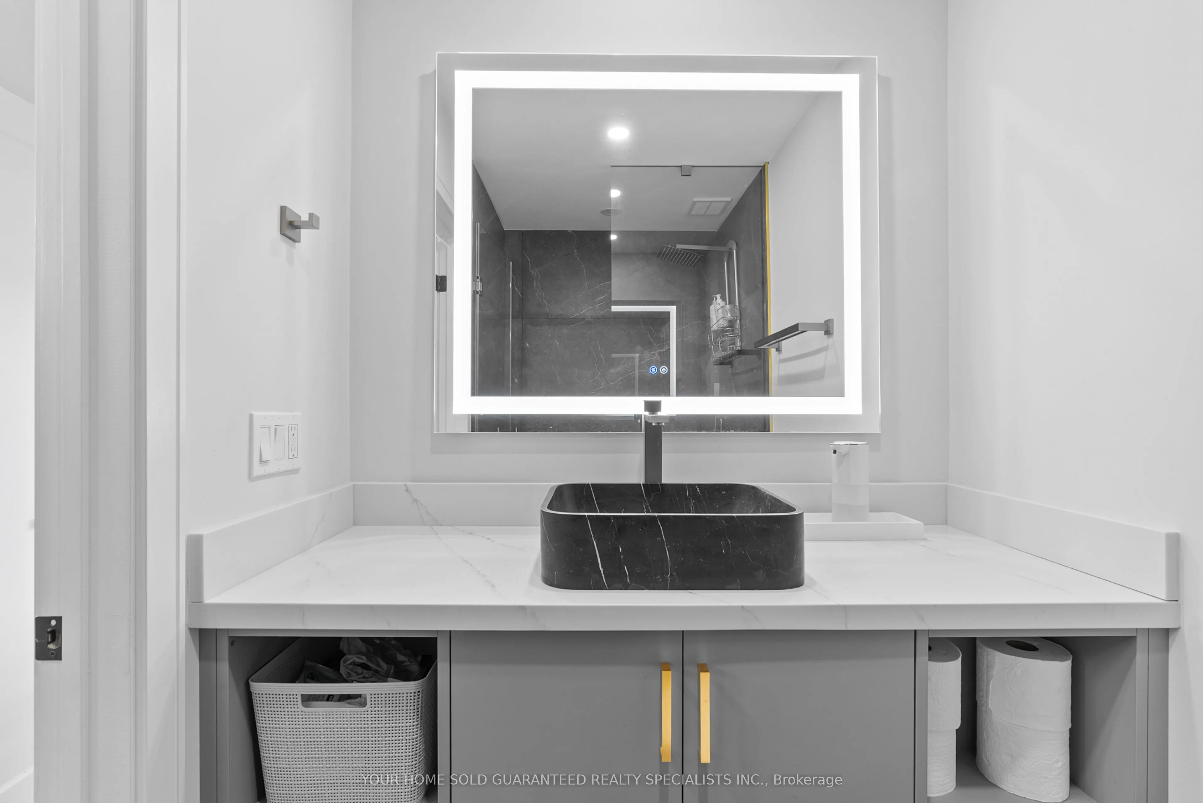 146 MILESTONE Crescent E, #52