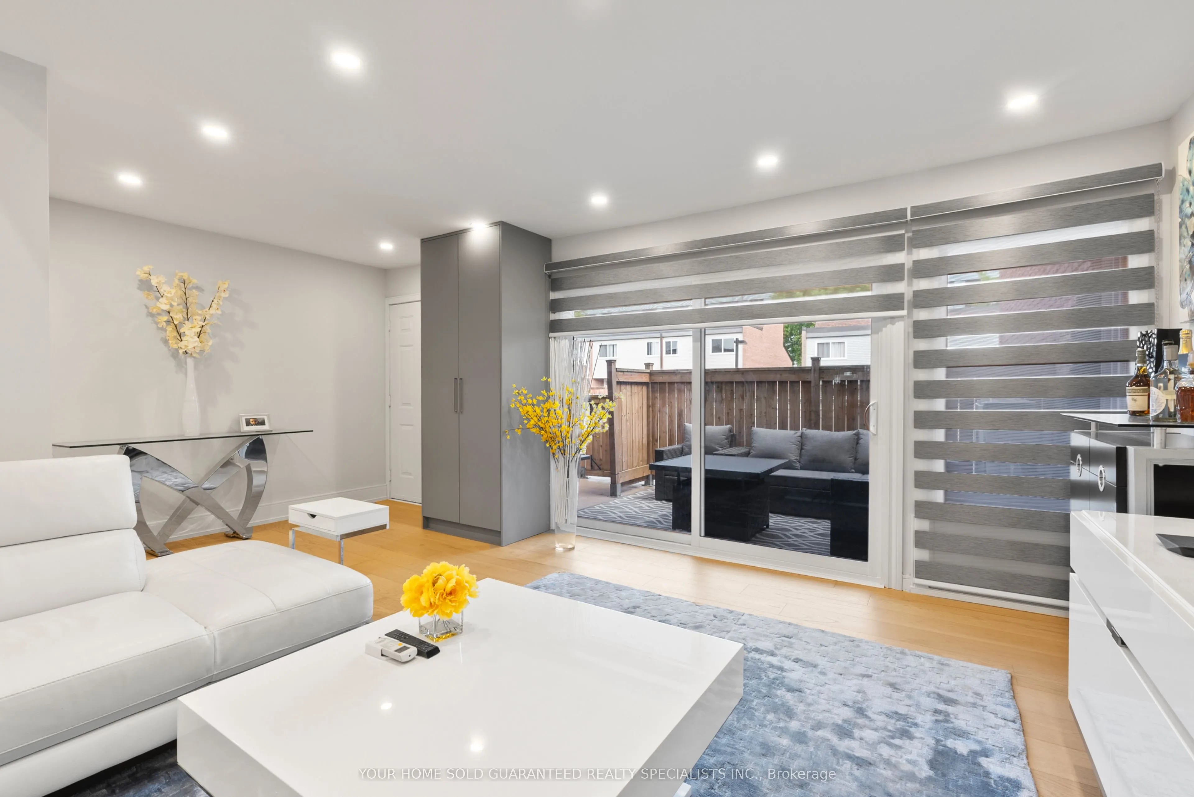 146 MILESTONE Crescent E, #52