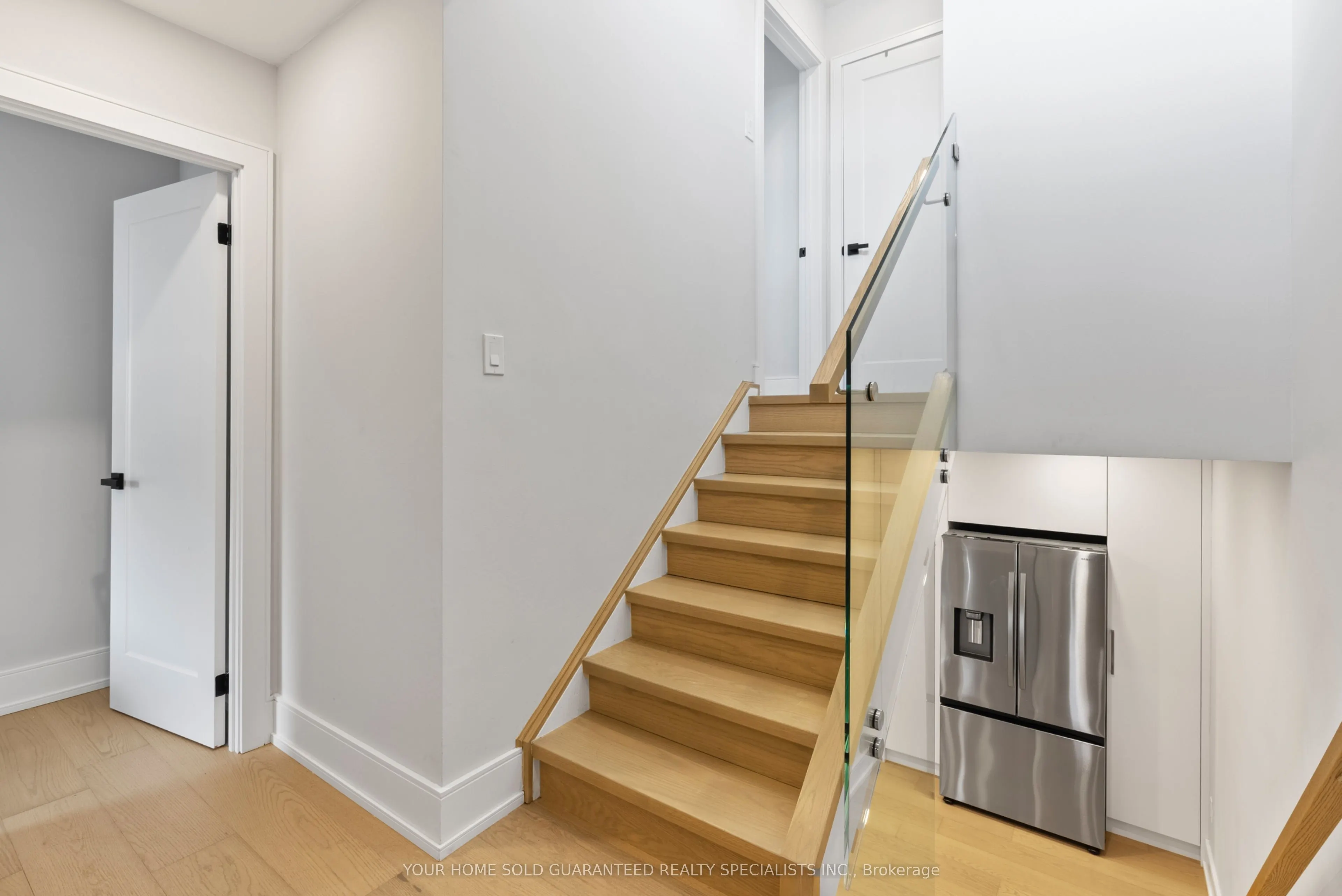 146 MILESTONE Crescent E, #52